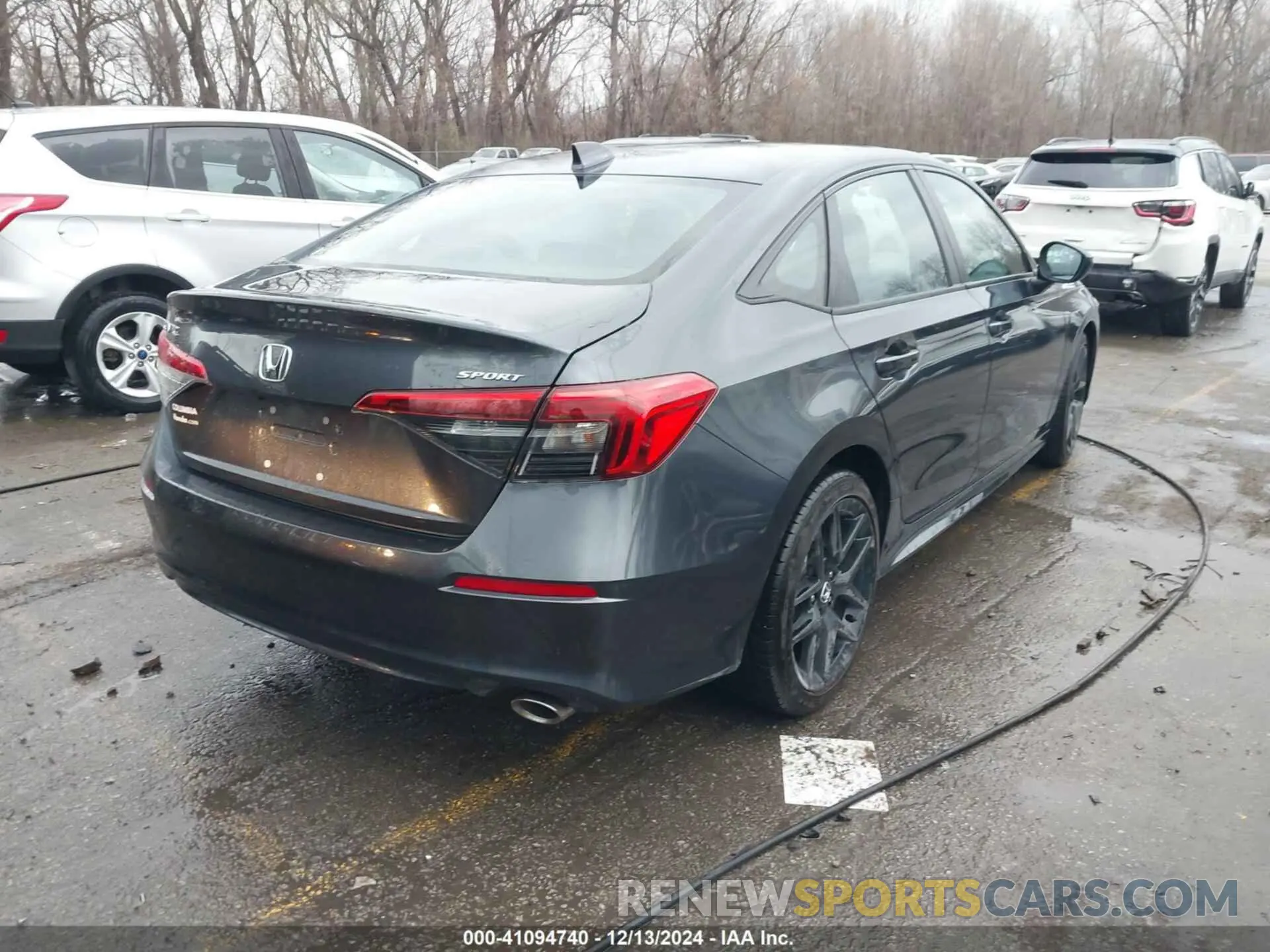 4 Photograph of a damaged car 2HGFE2F58RH587343 HONDA CIVIC 2024