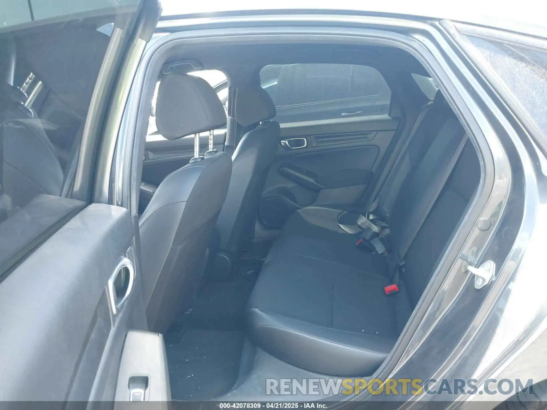 8 Фотография поврежденного автомобиля 2HGFE2F59RH500825 HONDA CIVIC 2024