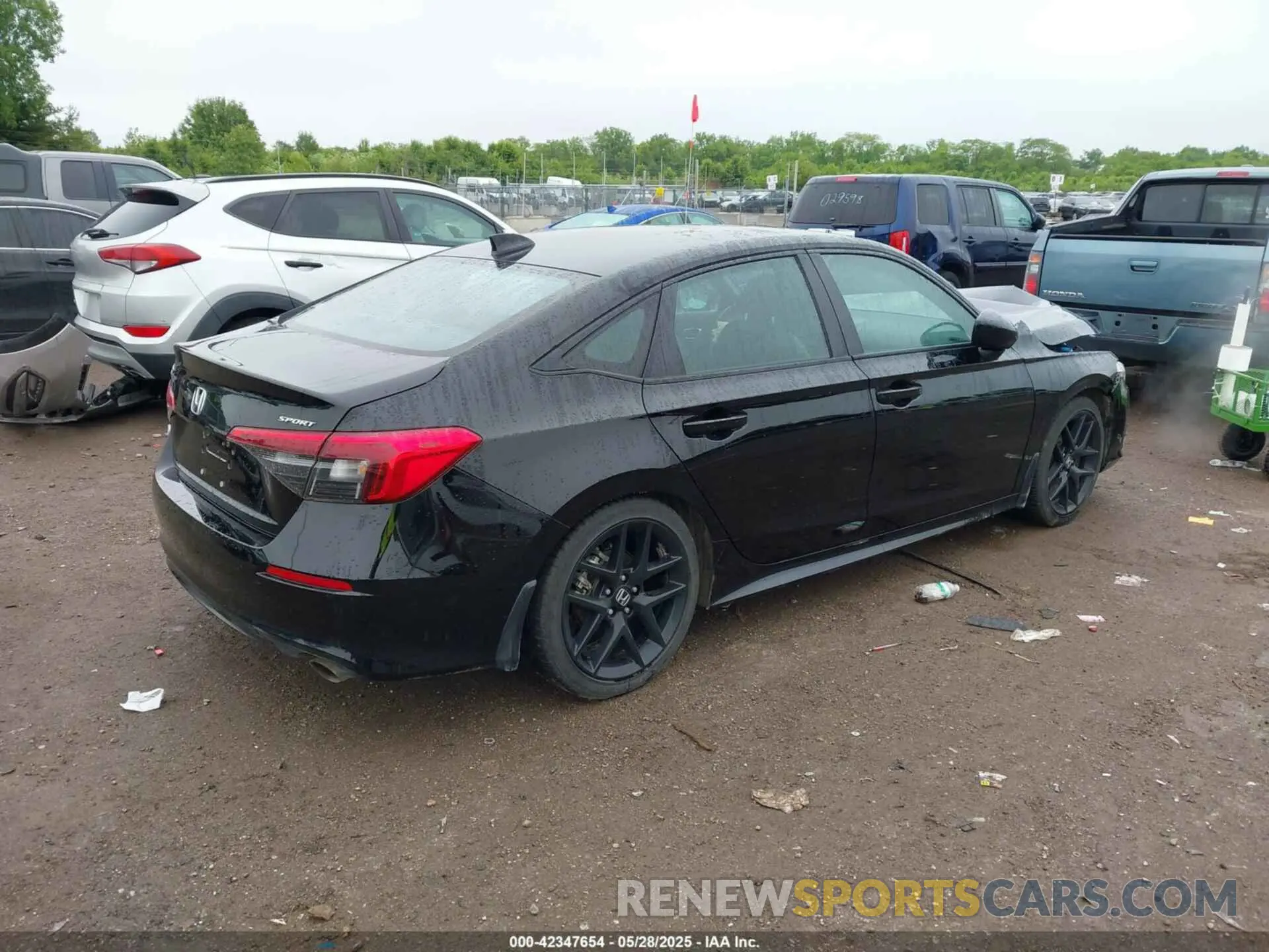 4 Photograph of a damaged car 2HGFE2F59RH582569 HONDA CIVIC 2024