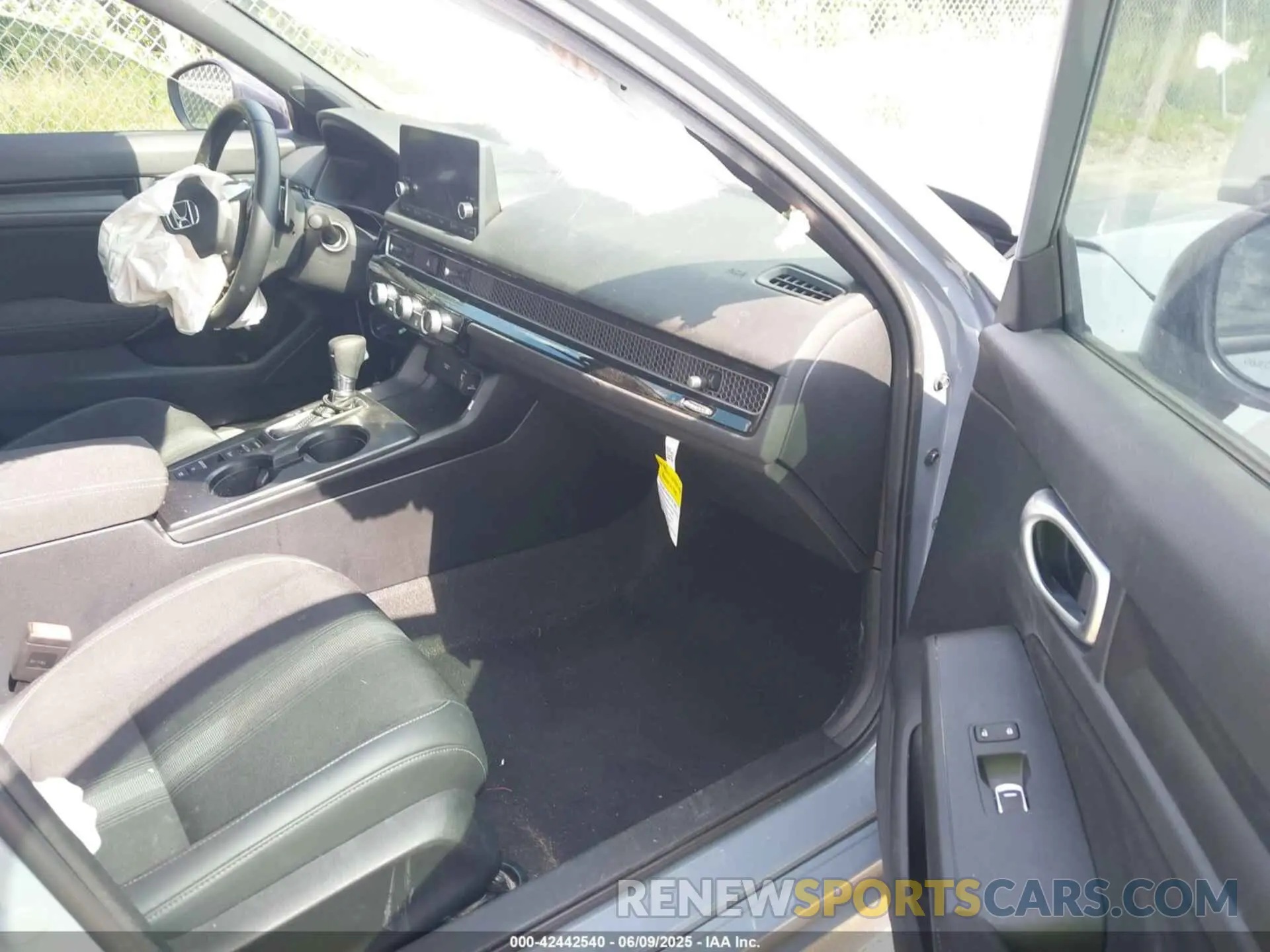 5 Photograph of a damaged car 2HGFE2F5XRH502809 HONDA CIVIC 2024