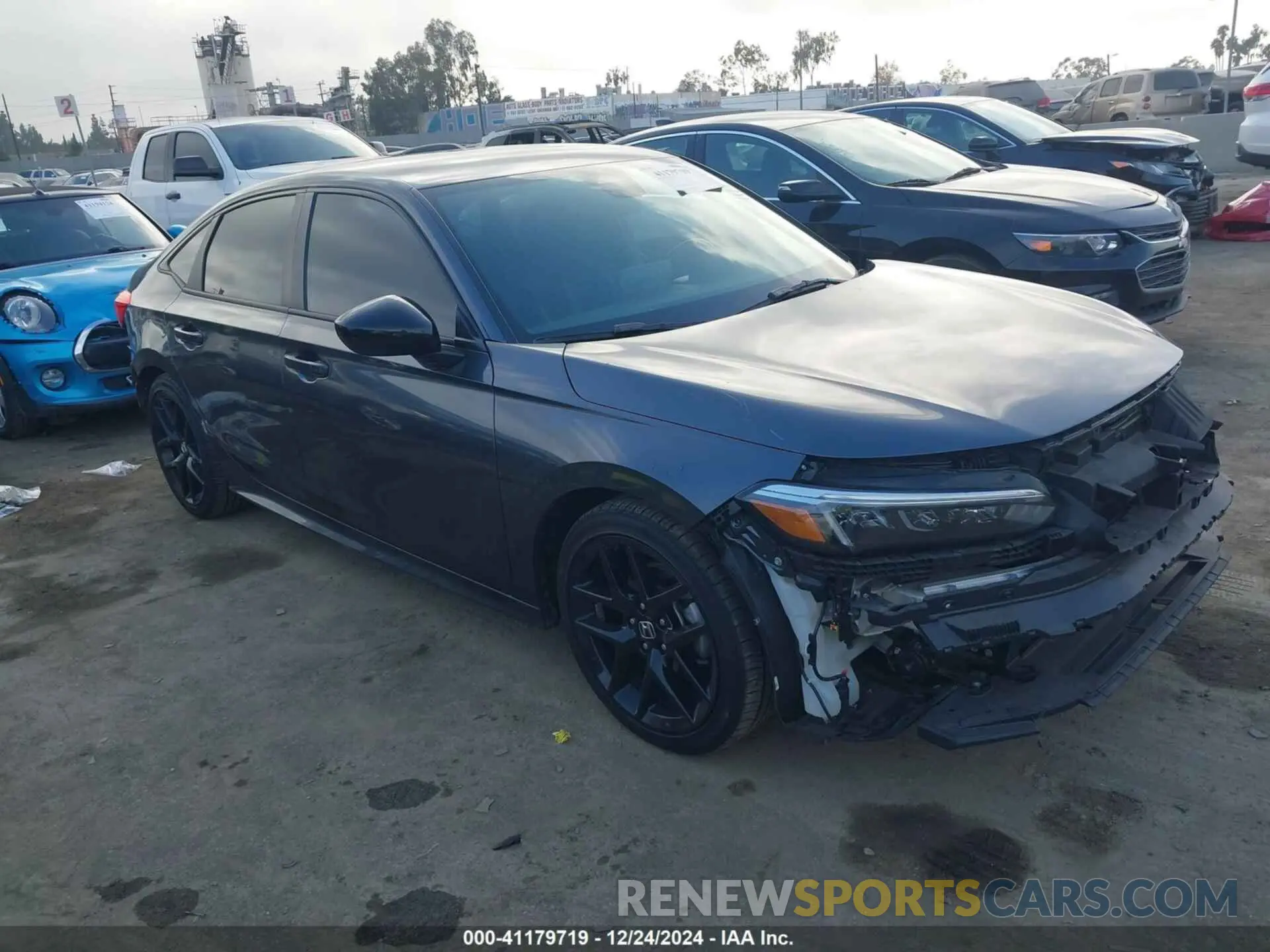 1 Photograph of a damaged car 2HGFE2F5XRH504656 HONDA CIVIC 2024