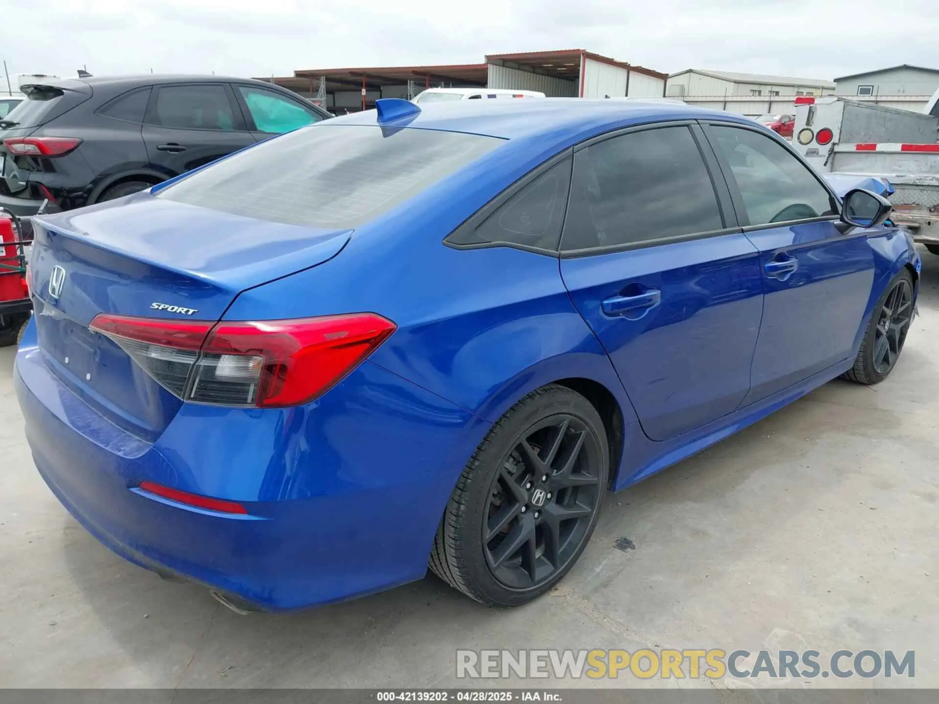 4 Фотография поврежденного автомобиля 2HGFE2F5XRH516516 HONDA CIVIC 2024