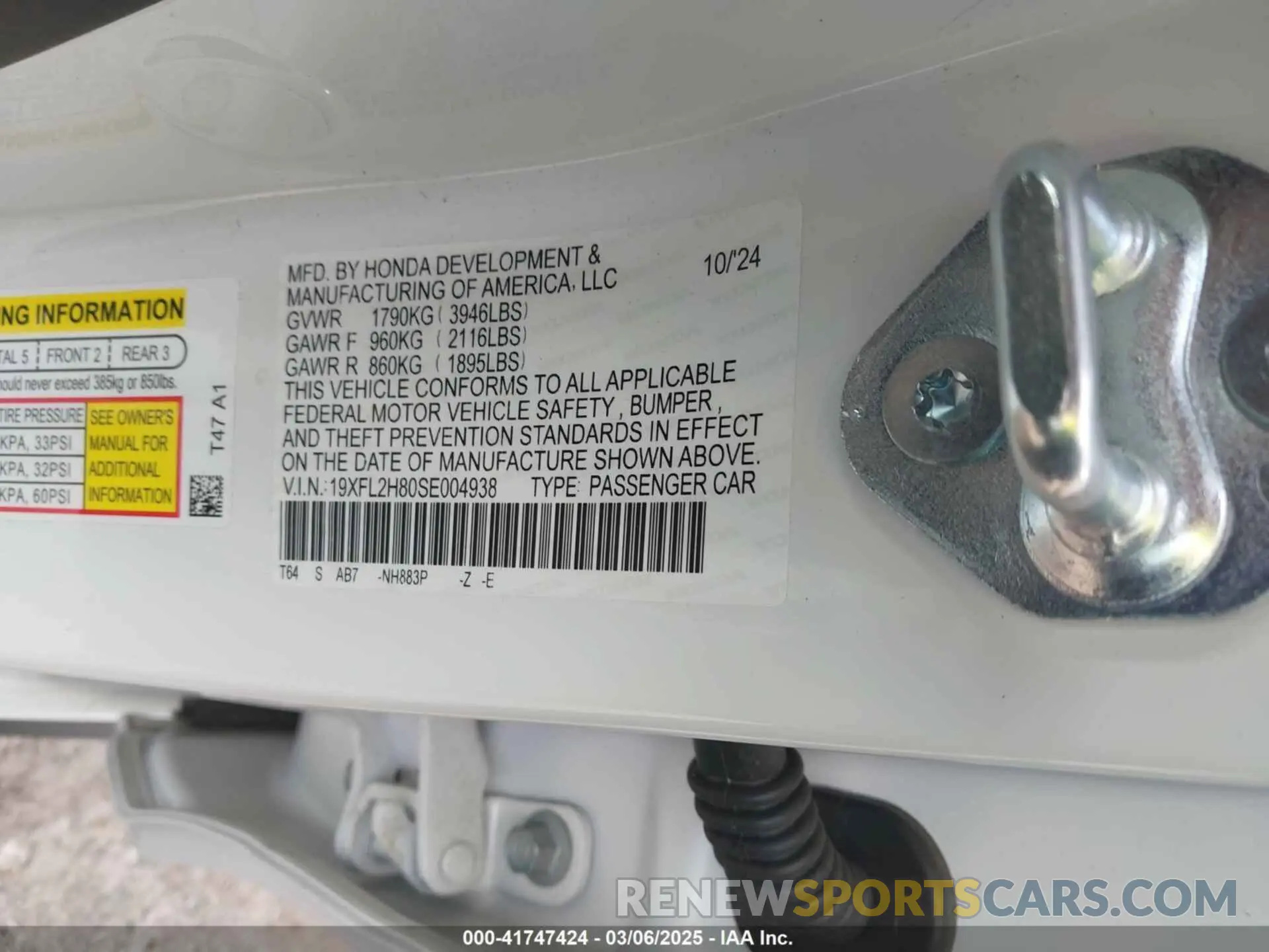 9 Фотография поврежденного автомобиля 19XFL2H80SE004938 HONDA CIVIC 2025