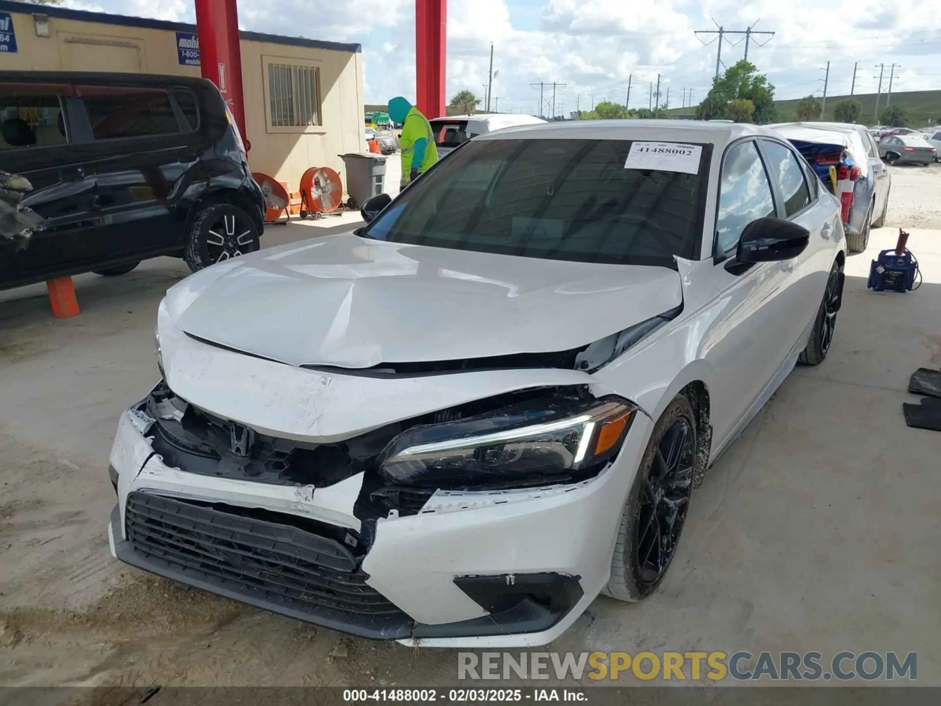 2 Photograph of a damaged car 19XFL2H82SE001376 HONDA CIVIC 2025
