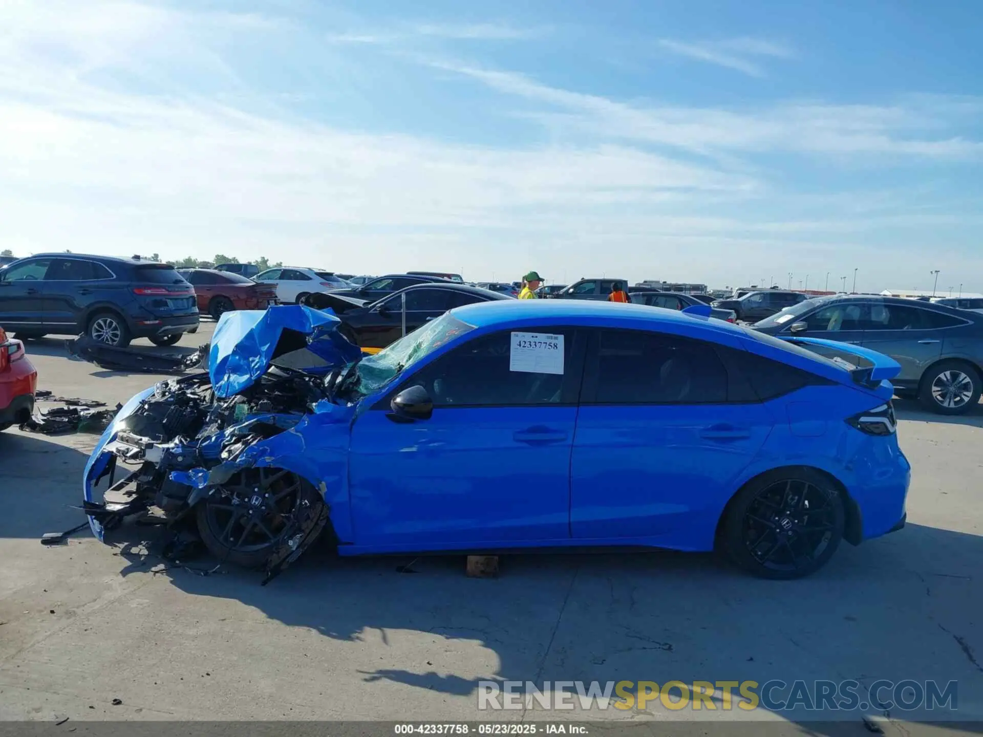 15 Фотография поврежденного автомобиля 19XFL2H82SE006206 HONDA CIVIC 2025