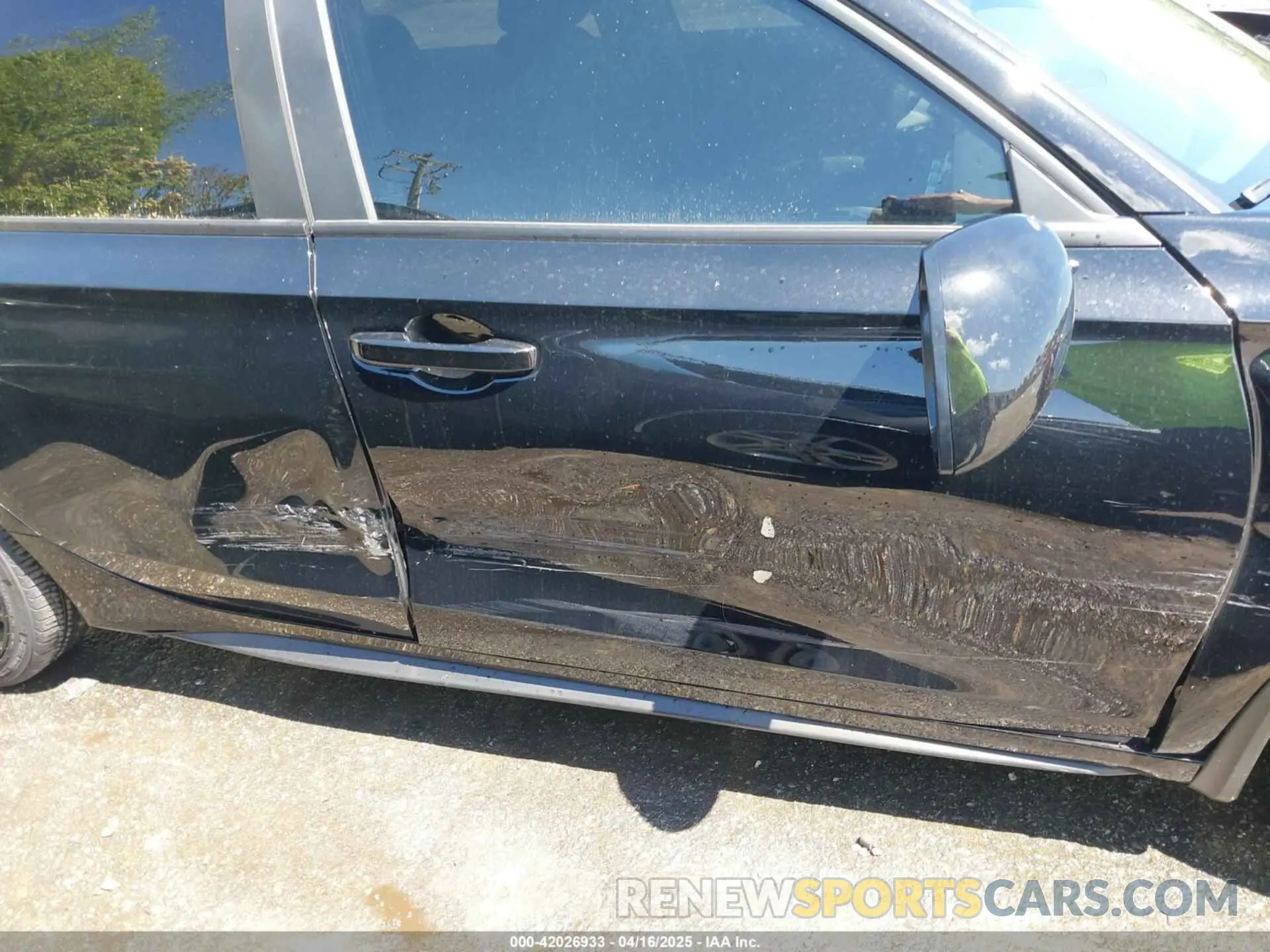 17 Photograph of a damaged car 19XFL2H82SE015603 HONDA CIVIC 2025