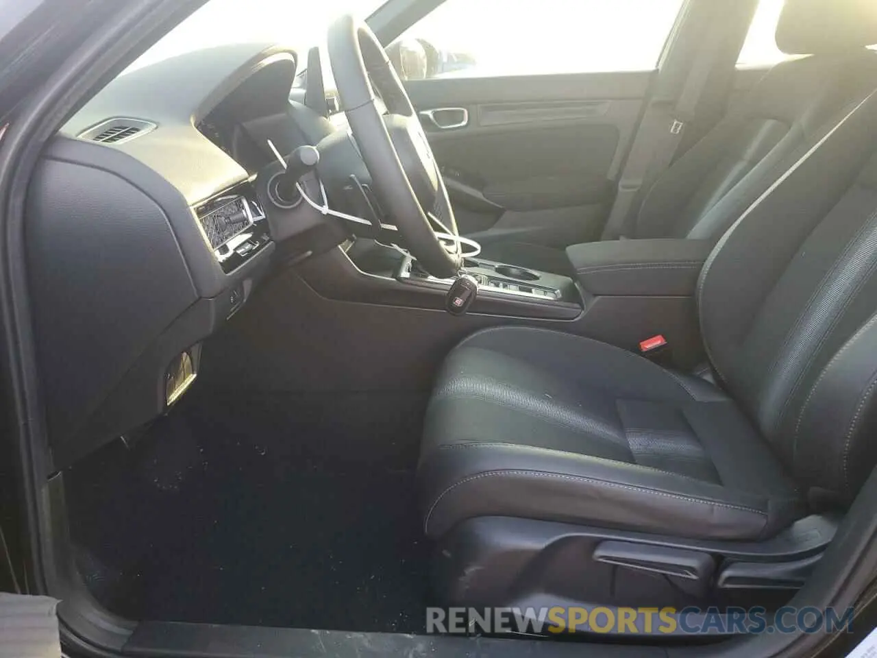 7 Photograph of a damaged car 19XFL2H83SE001175 HONDA CIVIC 2025