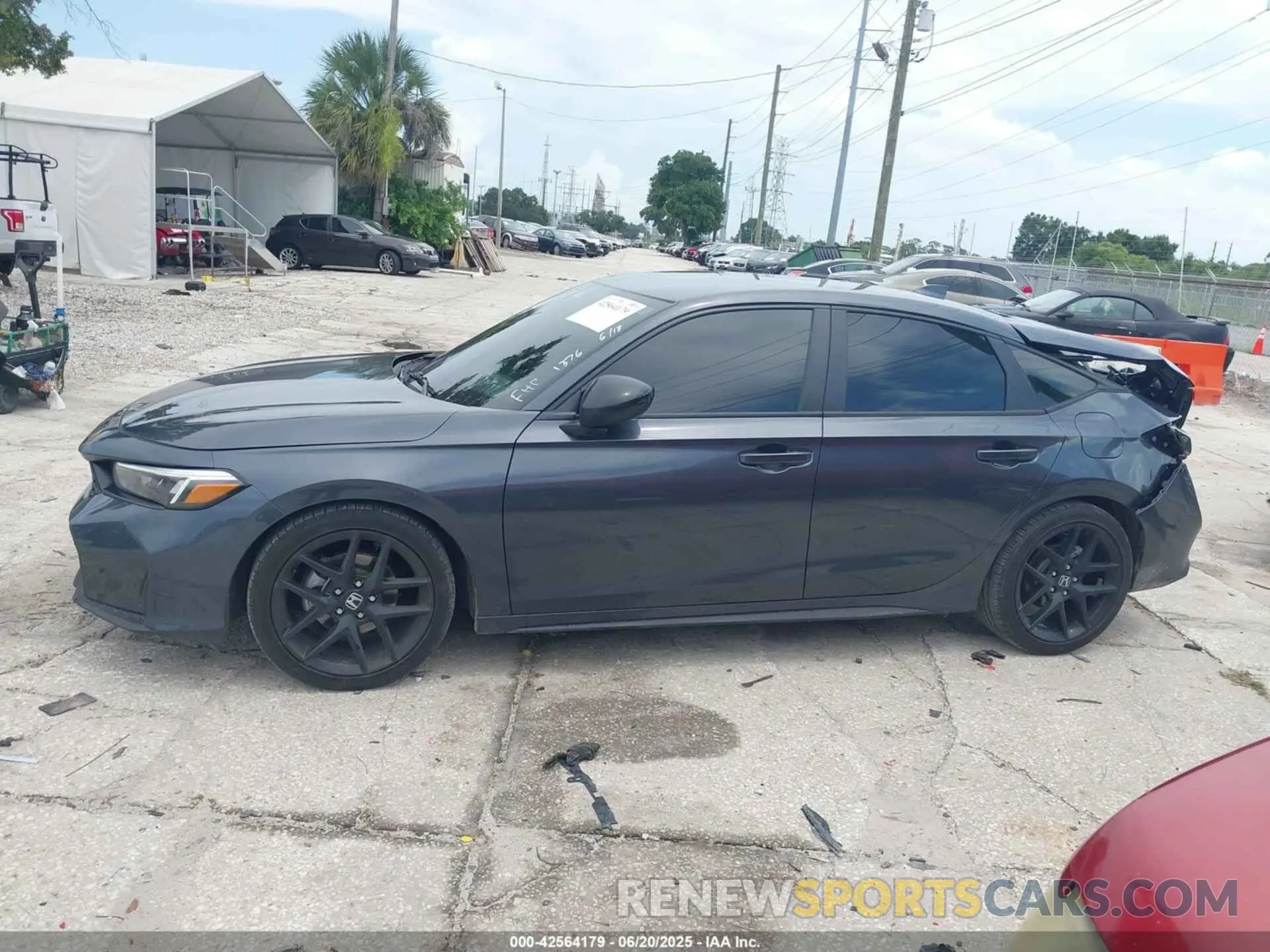 14 Photograph of a damaged car 19XFL2H83SE021376 HONDA CIVIC 2025
