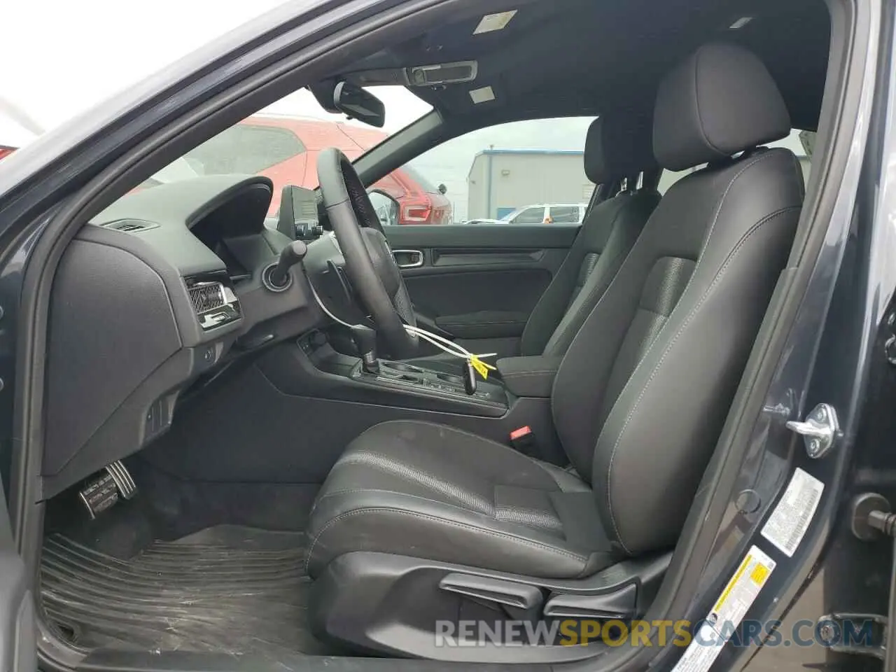 7 Photograph of a damaged car 19XFL2H87SE012888 HONDA CIVIC 2025