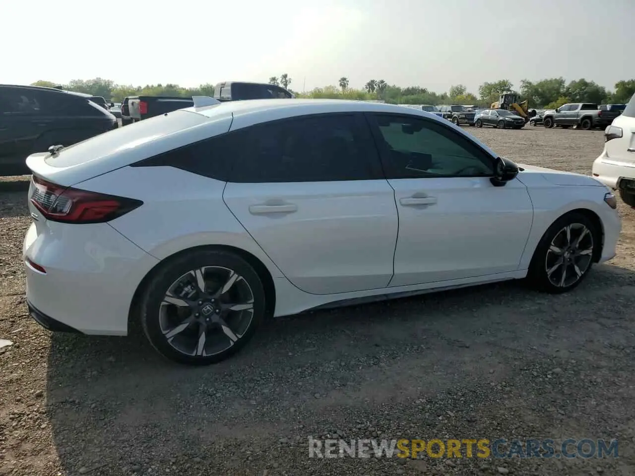 3 Photograph of a damaged car 19XFL4H9XSE000481 HONDA CIVIC 2025