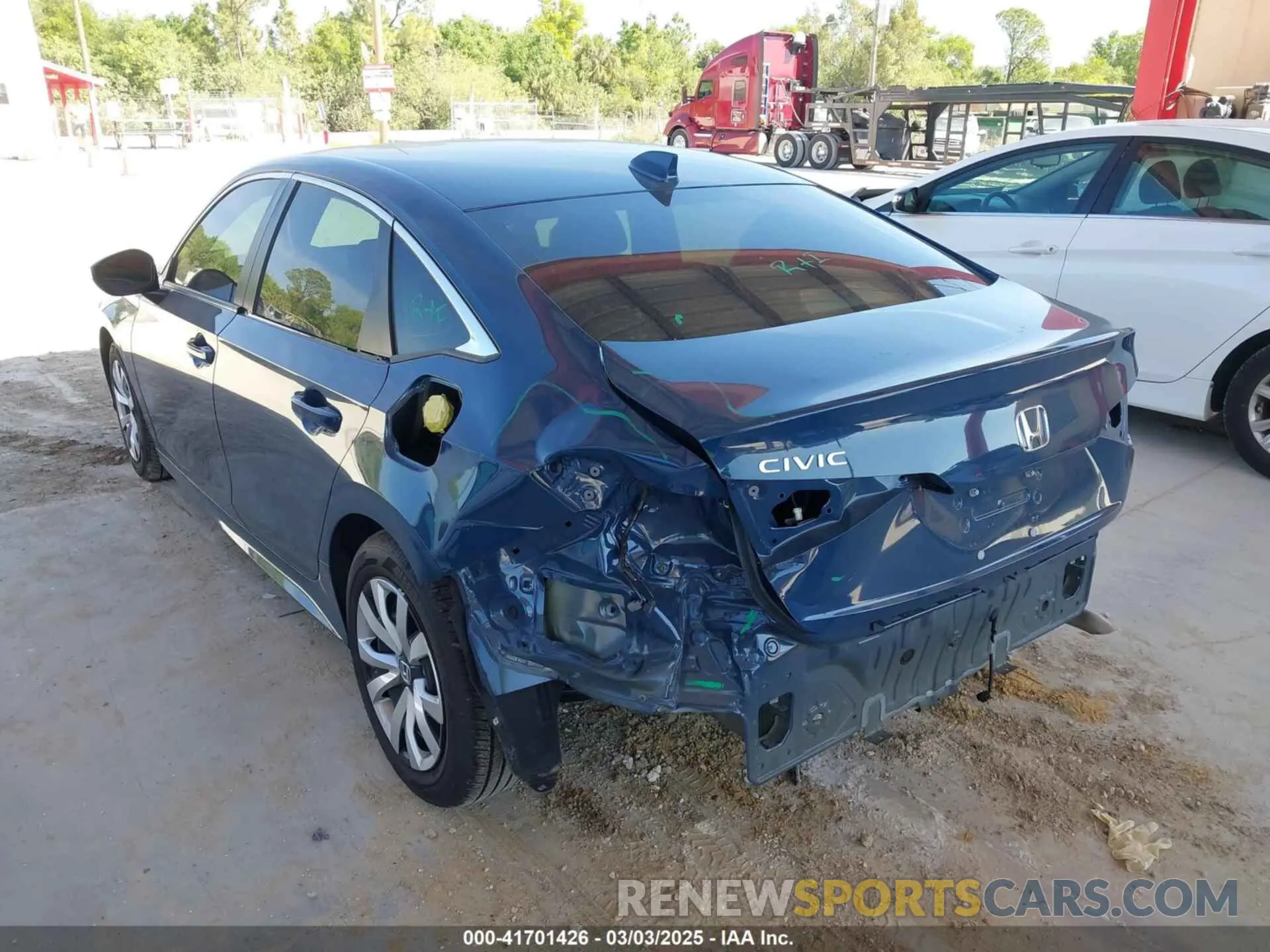 3 Фотография поврежденного автомобиля 2HGFE2F22SH541762 HONDA CIVIC 2025