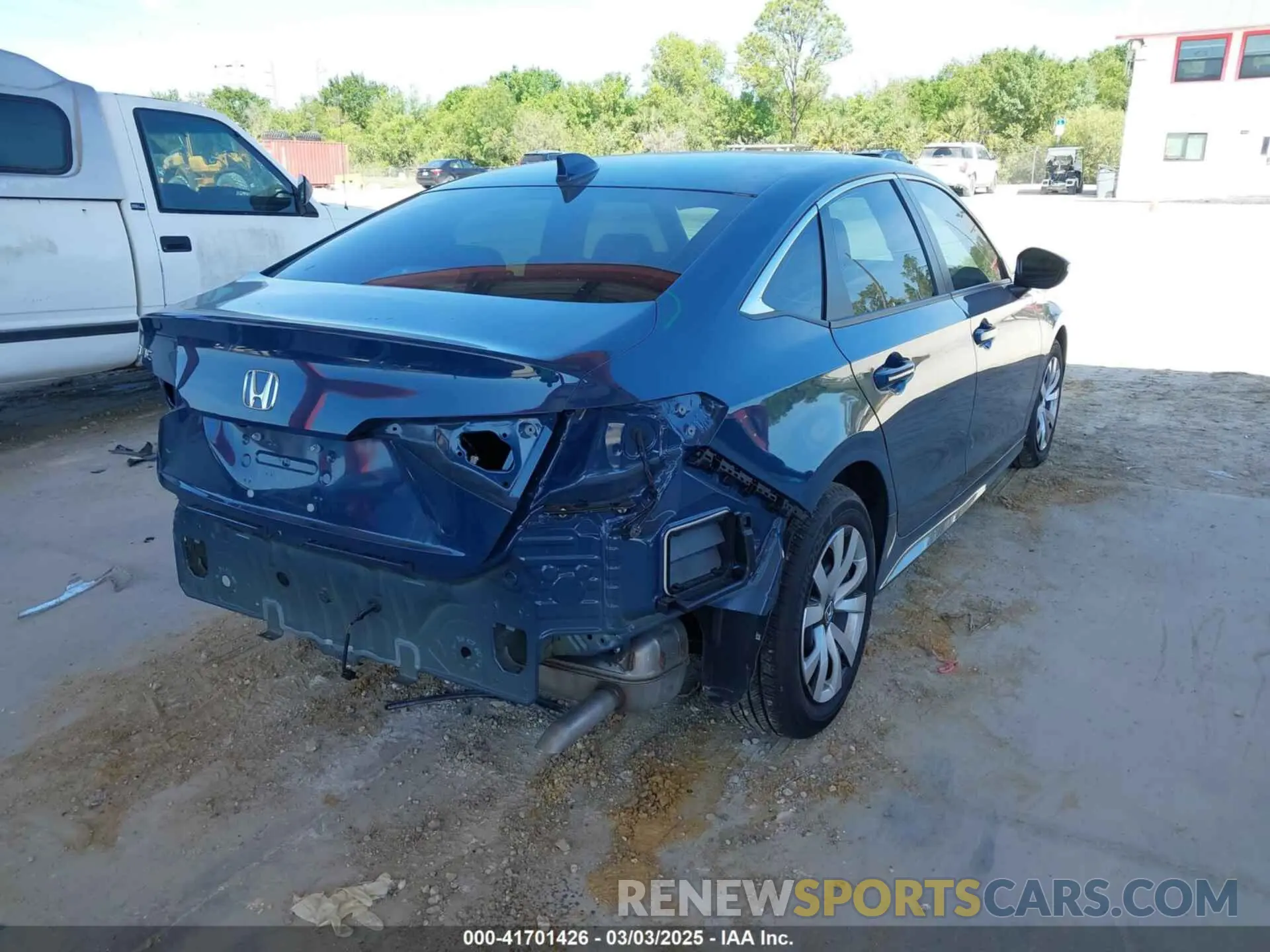 4 Фотография поврежденного автомобиля 2HGFE2F22SH541762 HONDA CIVIC 2025