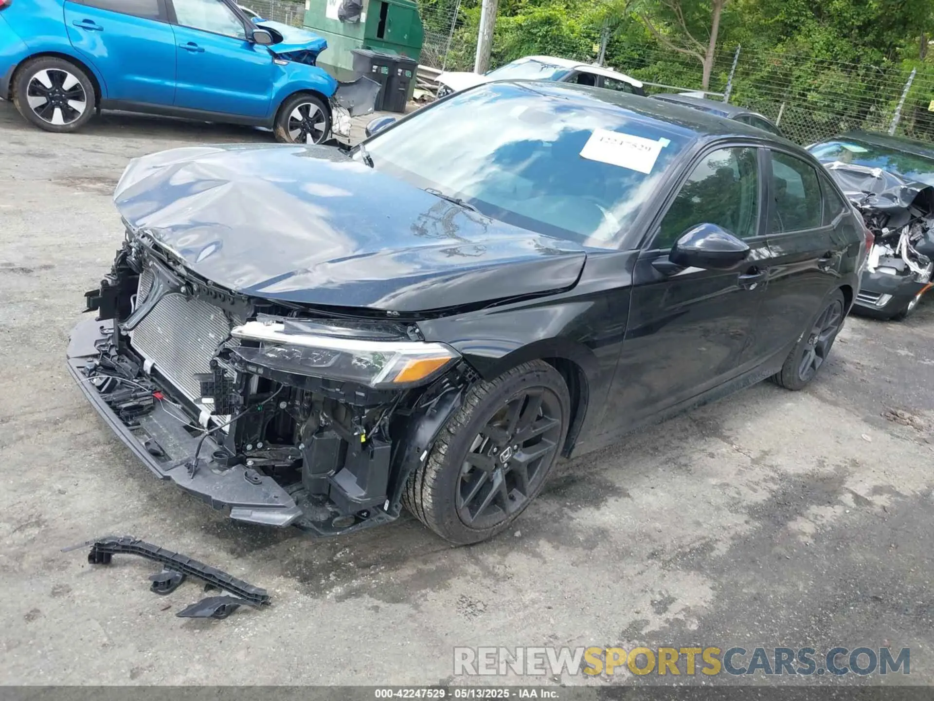 2 Фотография поврежденного автомобиля 2HGFE2F50SH509578 HONDA CIVIC 2025
