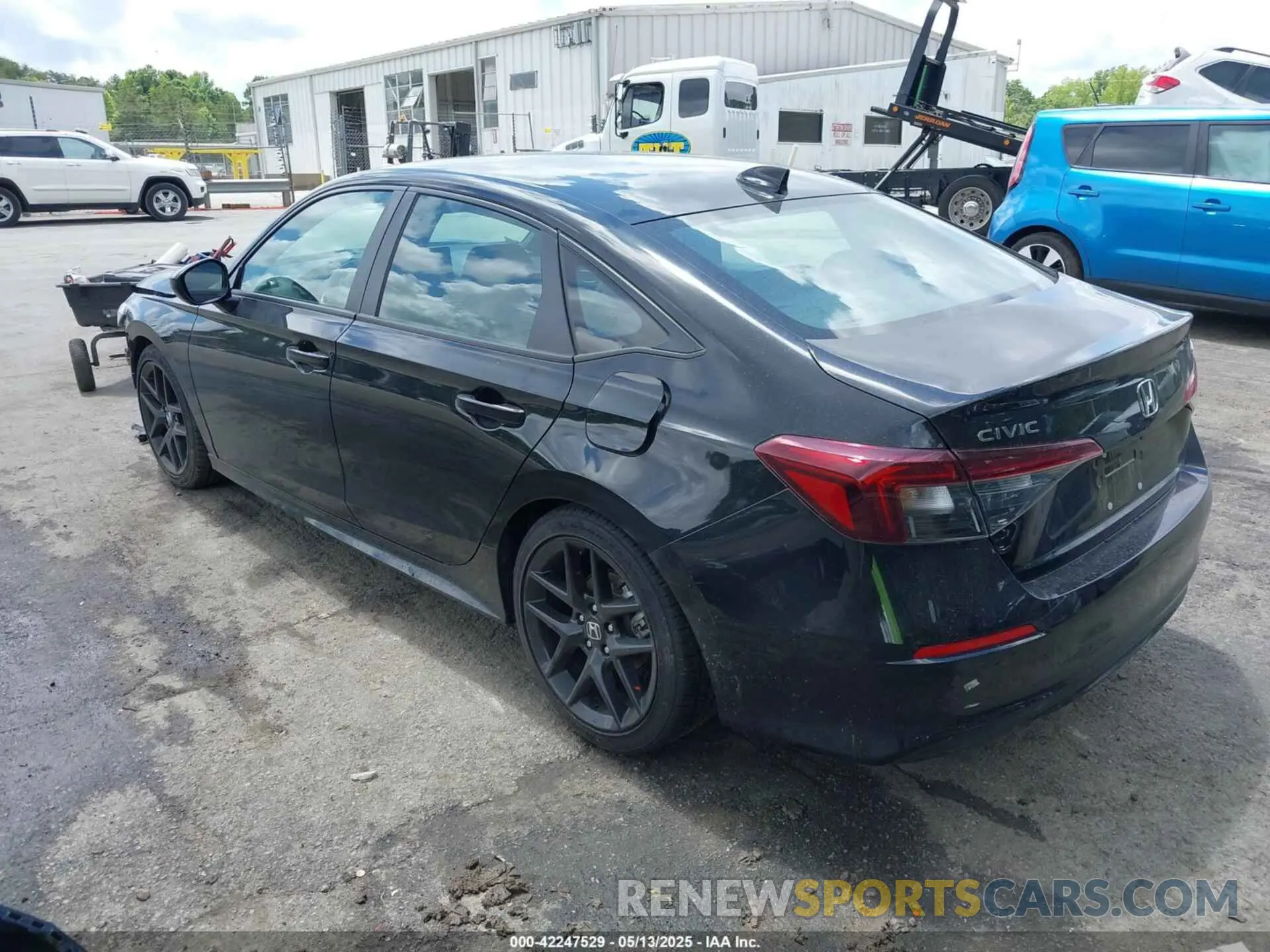 3 Фотография поврежденного автомобиля 2HGFE2F50SH509578 HONDA CIVIC 2025