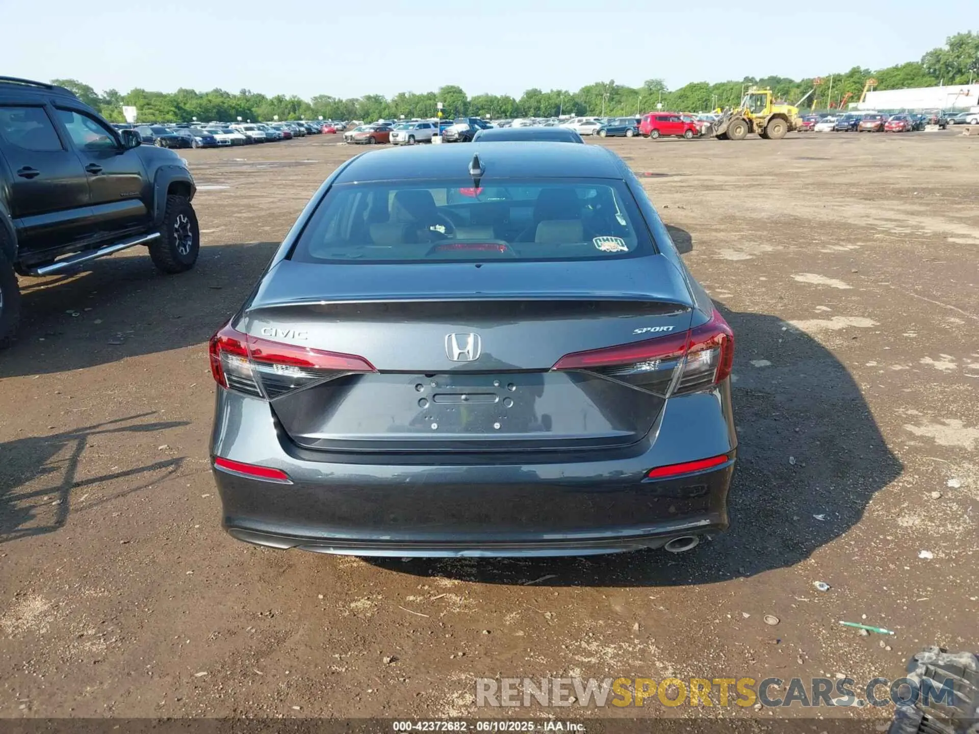 17 Photograph of a damaged car 2HGFE2F50SH531810 HONDA CIVIC 2025
