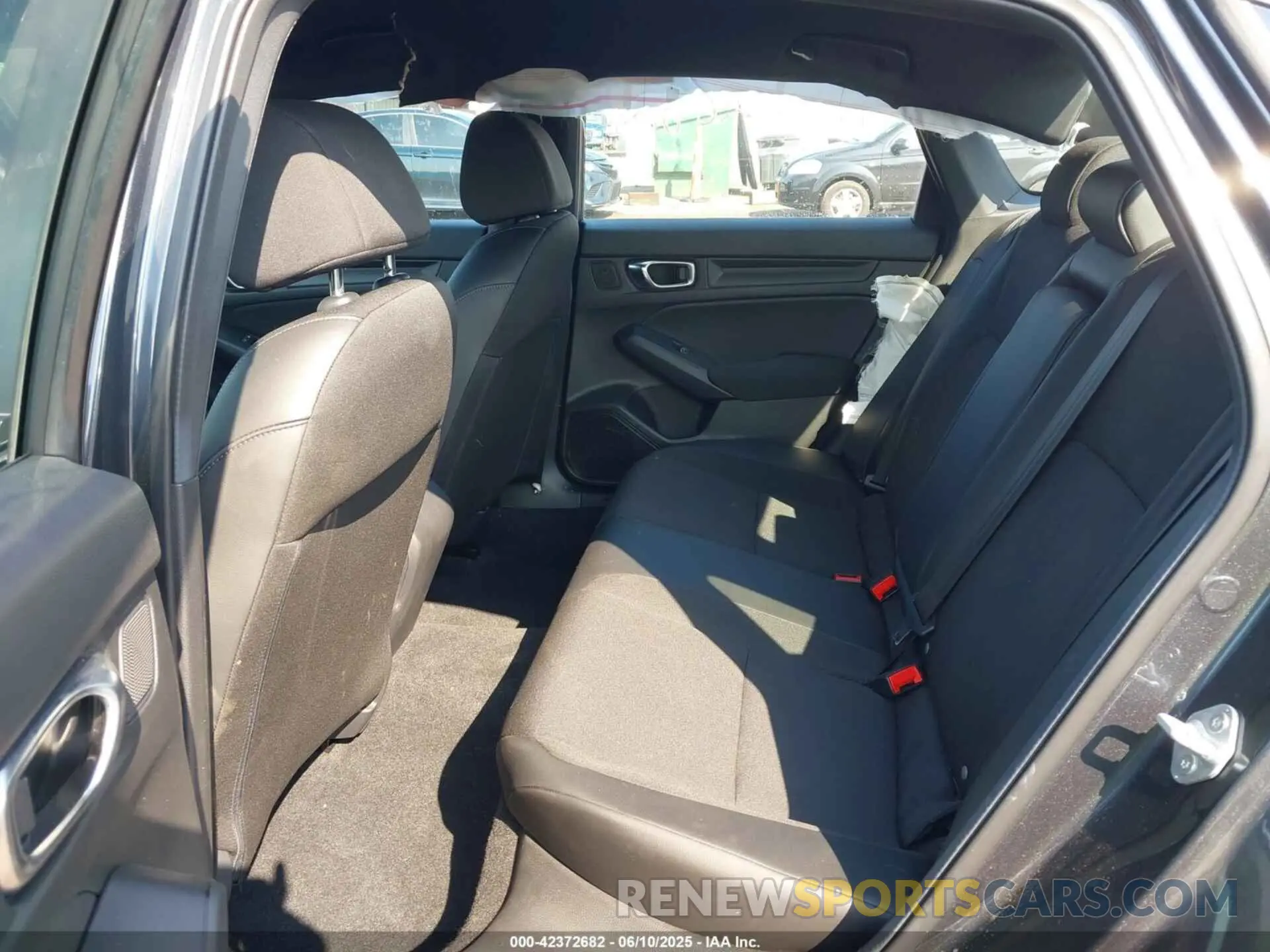 8 Photograph of a damaged car 2HGFE2F50SH531810 HONDA CIVIC 2025