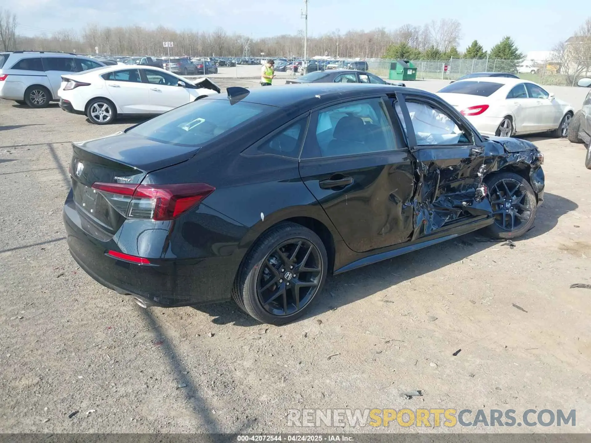 4 Фотография поврежденного автомобиля 2HGFE2F50SH566900 HONDA CIVIC 2025