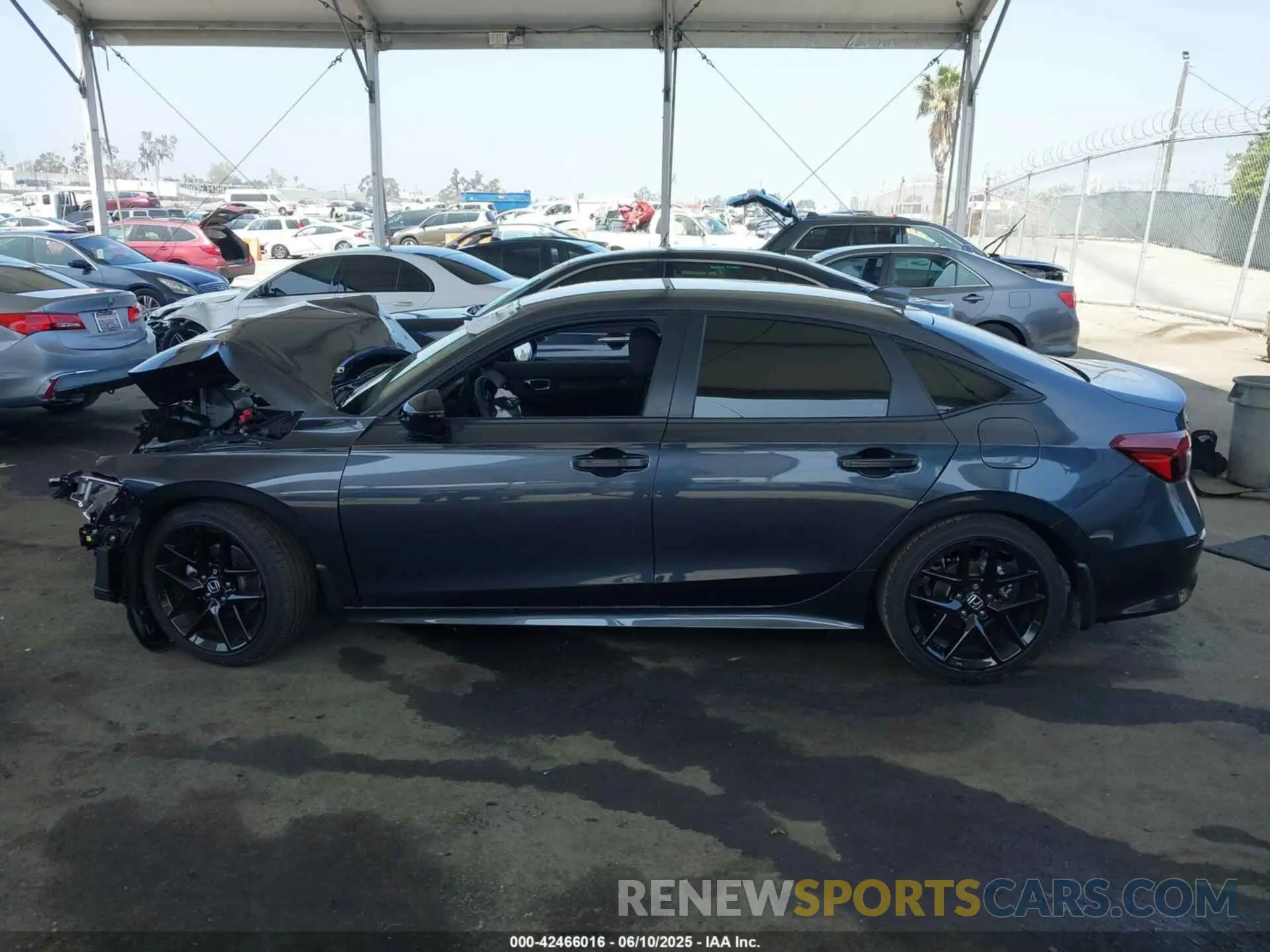 13 Фотография поврежденного автомобиля 2HGFE2F50SH581882 HONDA CIVIC 2025