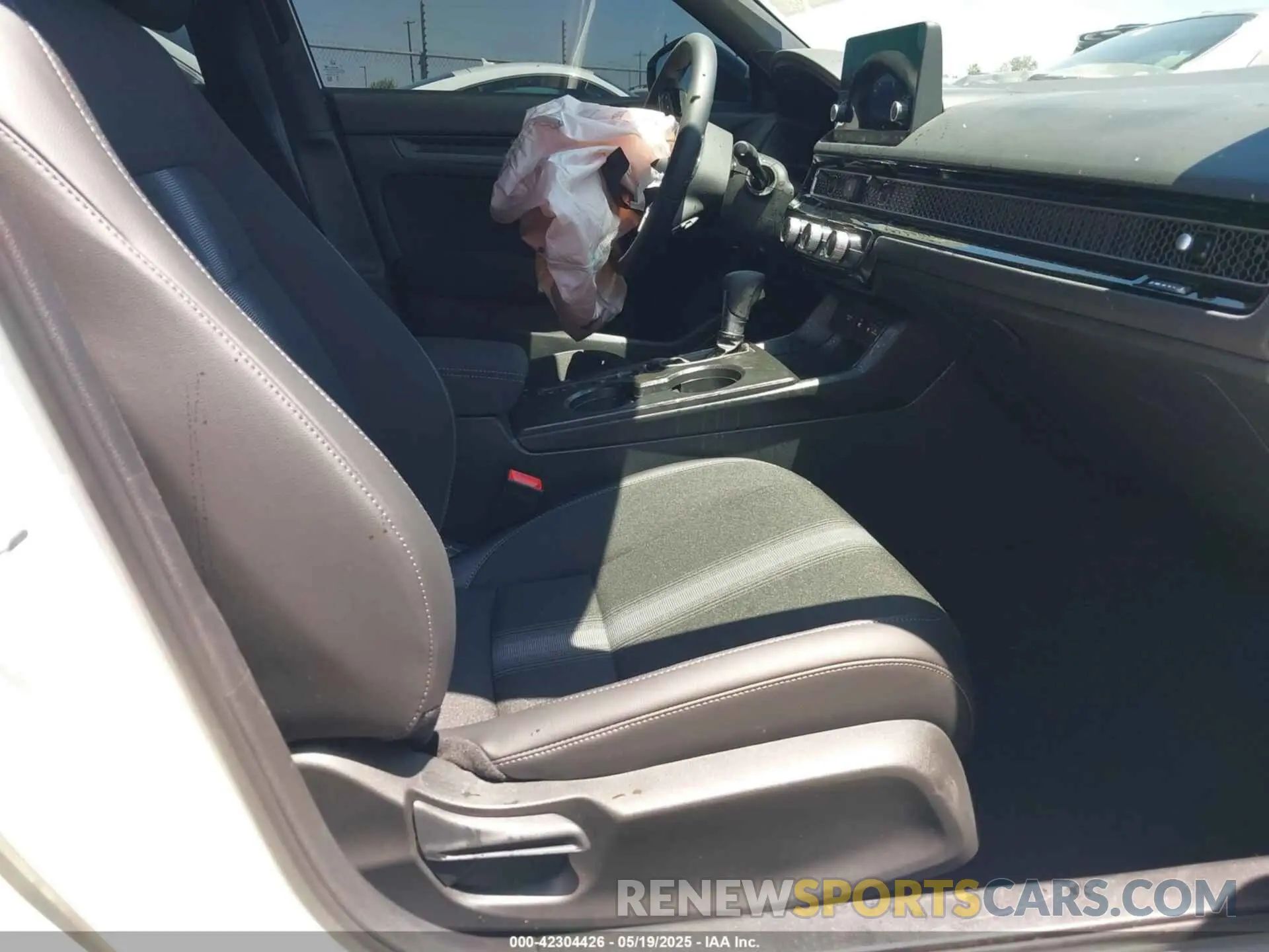 5 Photograph of a damaged car 2HGFE2F51SH567280 HONDA CIVIC 2025