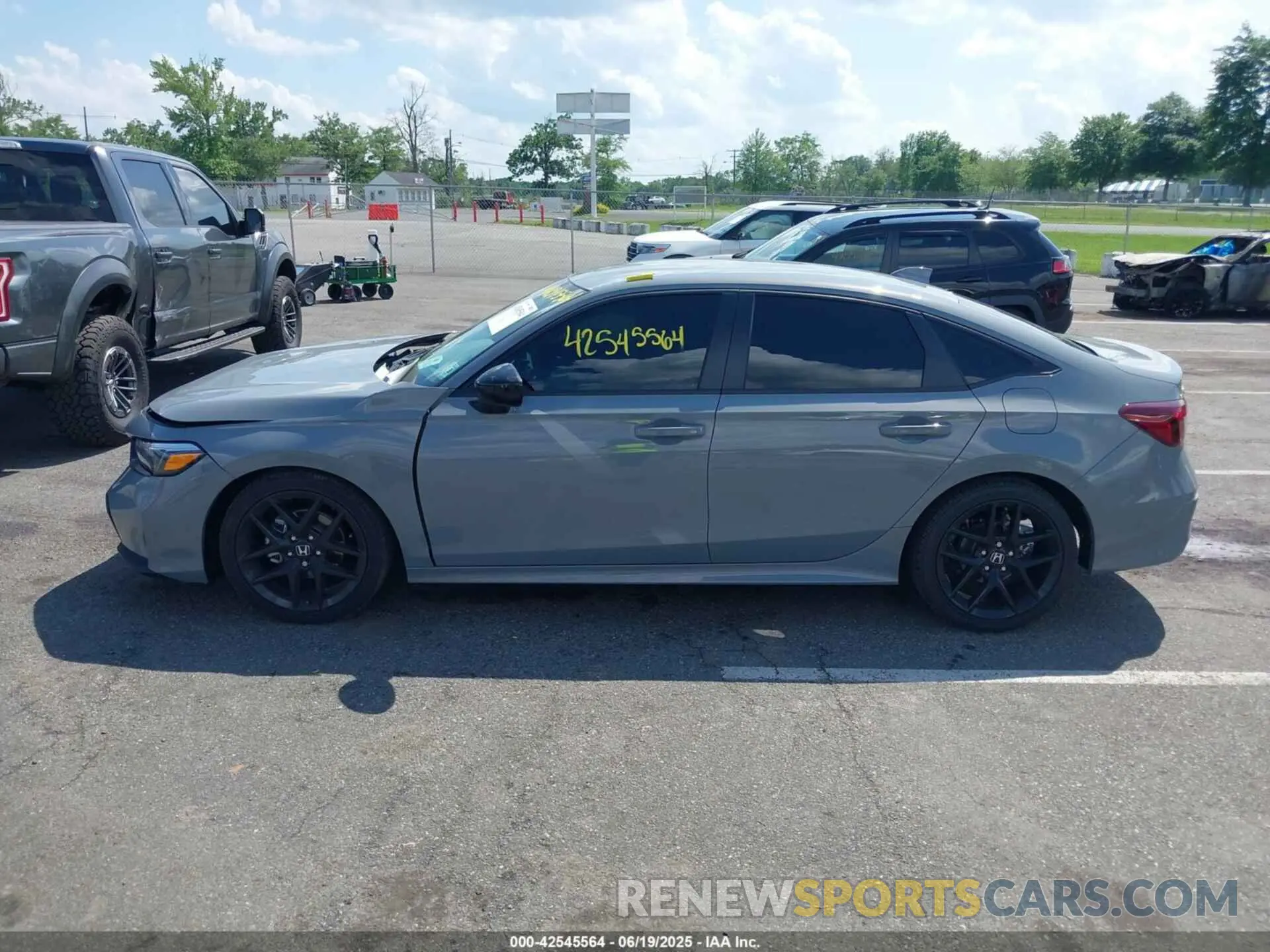 14 Photograph of a damaged car 2HGFE2F51SH573354 HONDA CIVIC 2025