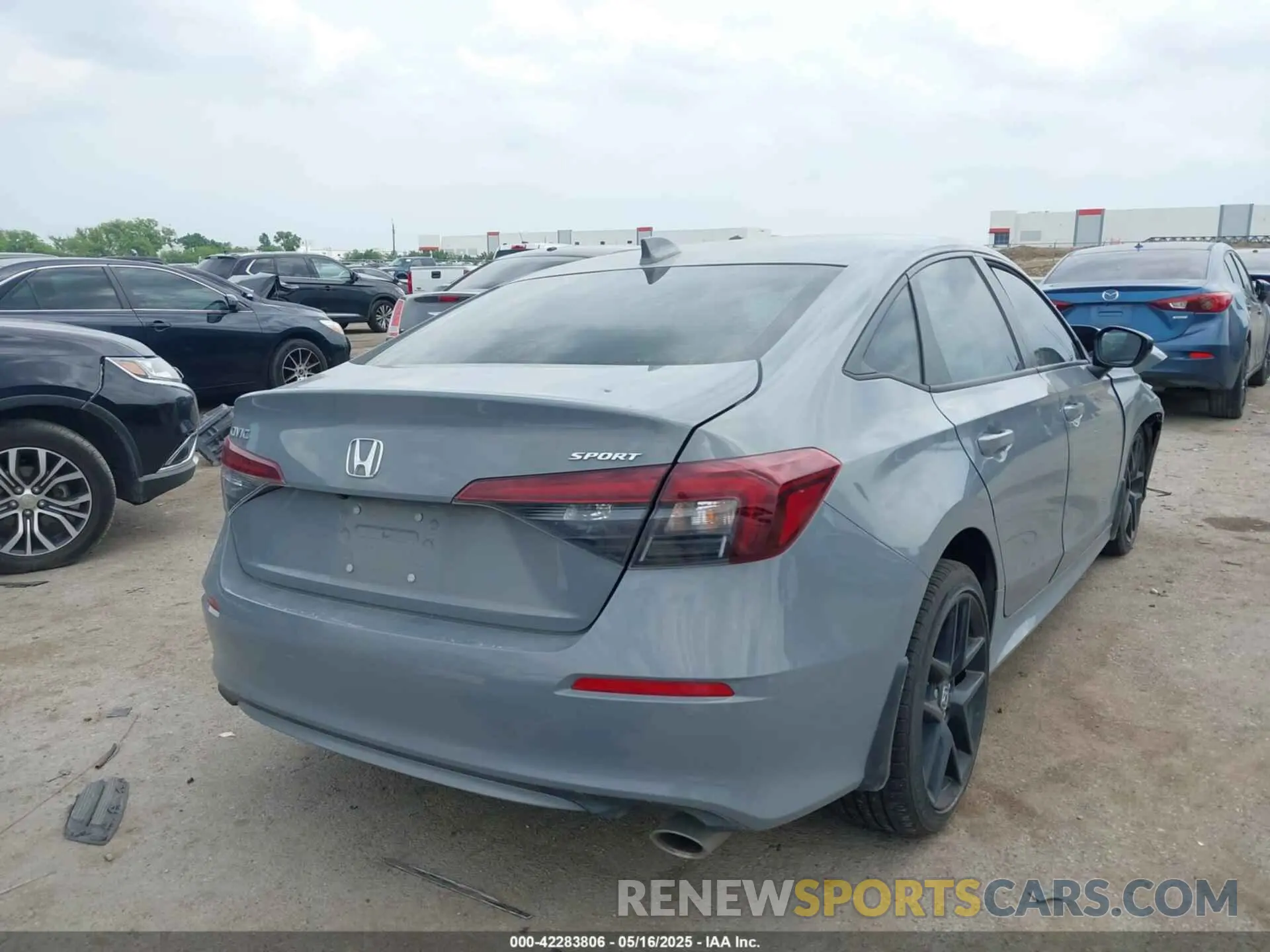 4 Photograph of a damaged car 2HGFE2F52SH558541 HONDA CIVIC 2025