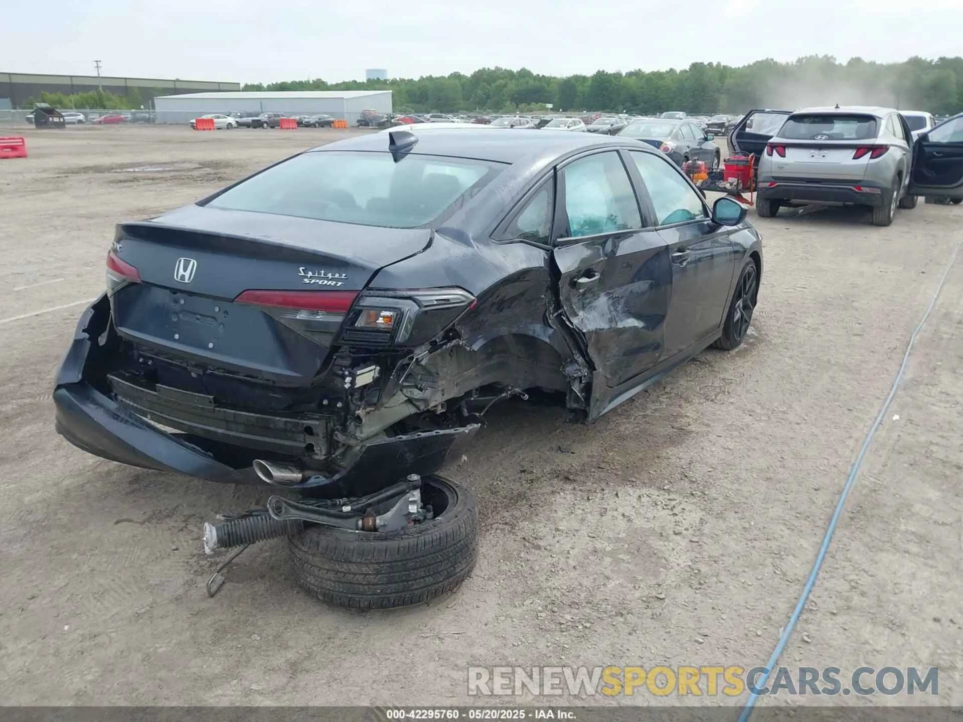 4 Photograph of a damaged car 2HGFE2F52SH570737 HONDA CIVIC 2025