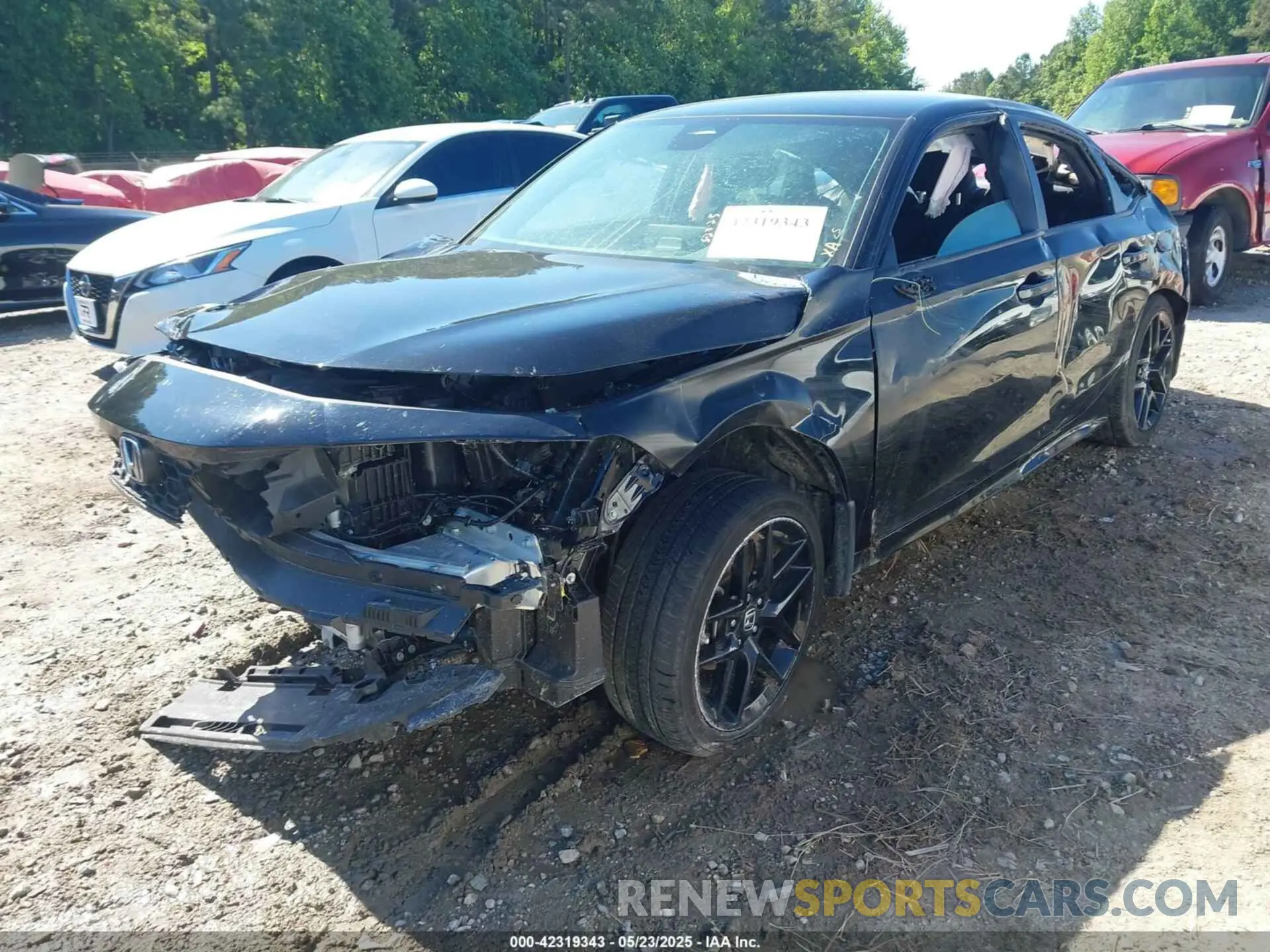 2 Фотография поврежденного автомобиля 2HGFE2F53SH512703 HONDA CIVIC 2025