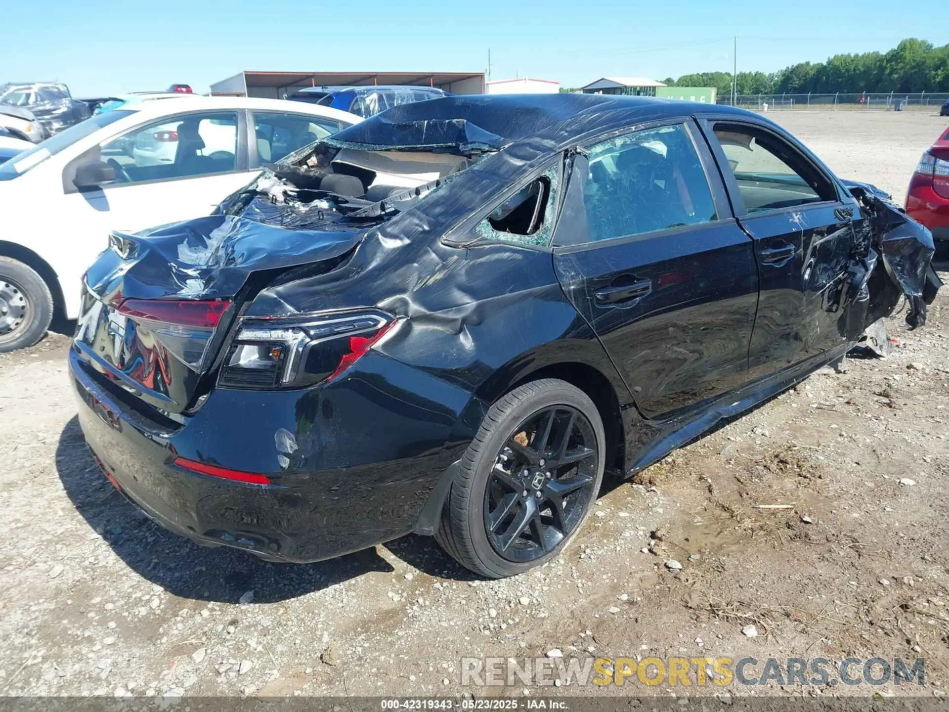 4 Фотография поврежденного автомобиля 2HGFE2F53SH512703 HONDA CIVIC 2025