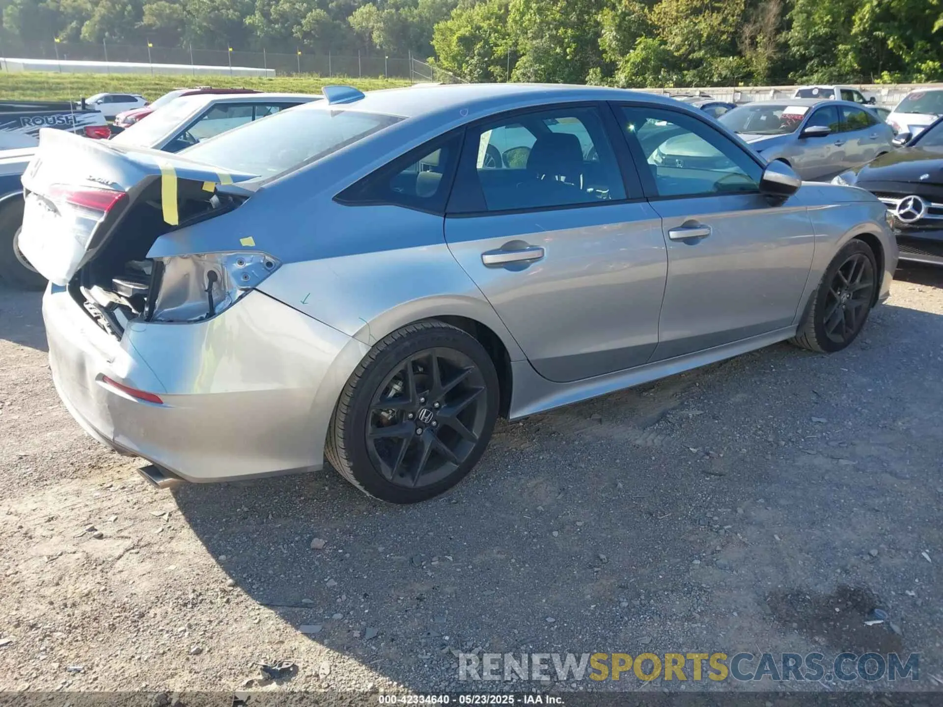 4 Photograph of a damaged car 2HGFE2F54SH522656 HONDA CIVIC 2025