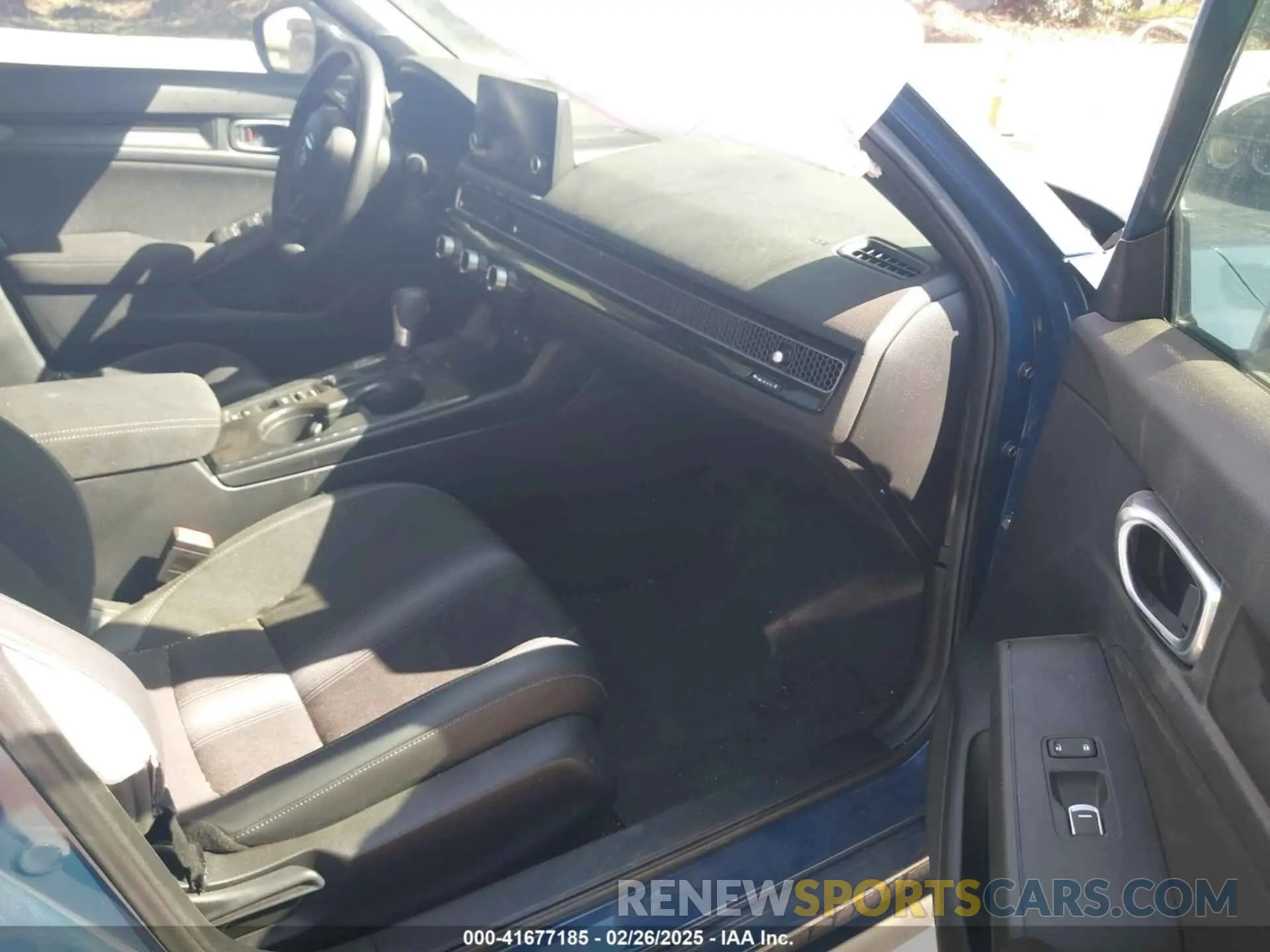 5 Фотография поврежденного автомобиля 2HGFE2F55SH502738 HONDA CIVIC 2025