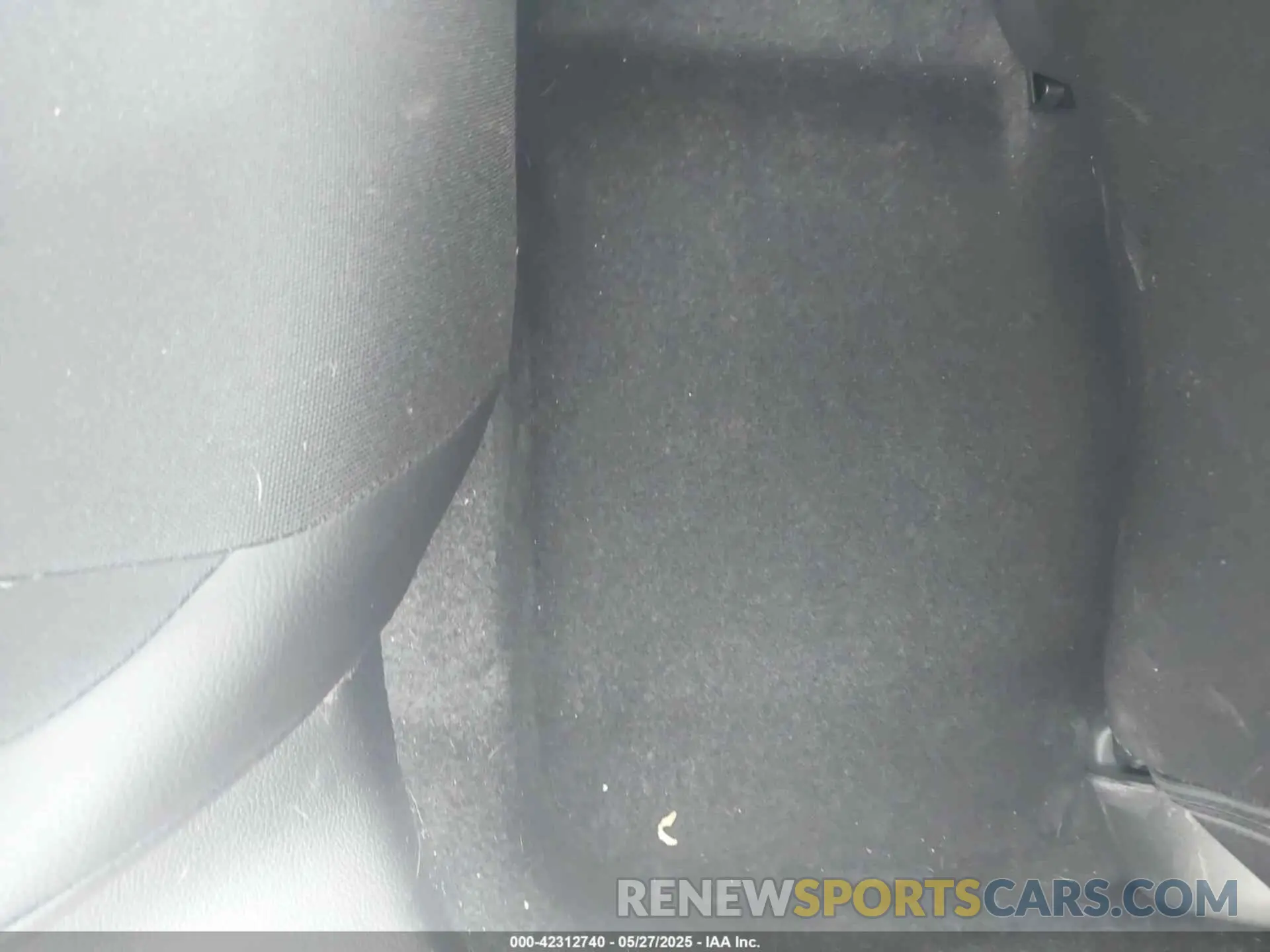 8 Photograph of a damaged car 2HGFE2F55SH552183 HONDA CIVIC 2025