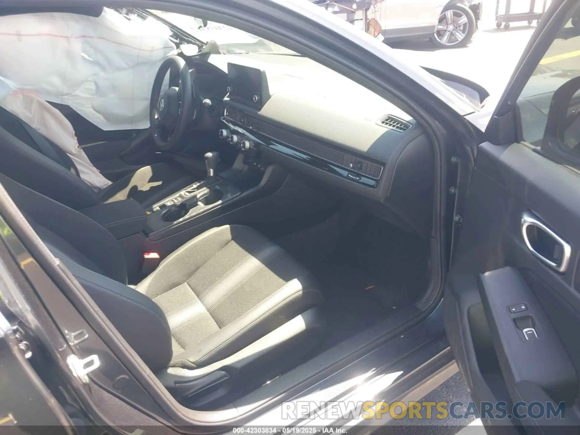 5 Фотография поврежденного автомобиля 2HGFE2F56SH514767 HONDA CIVIC 2025