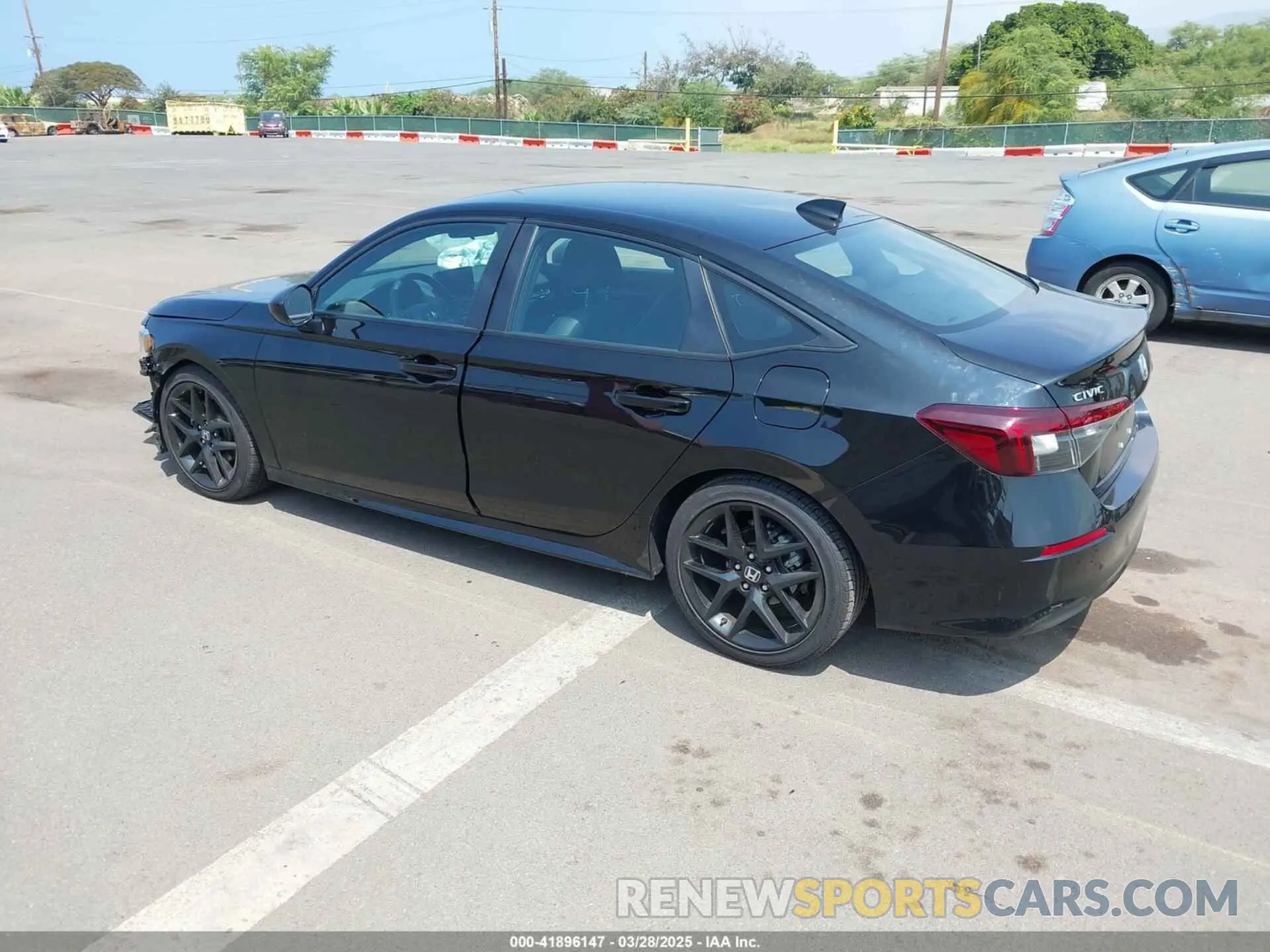 3 Фотография поврежденного автомобиля 2HGFE2F56SH520570 HONDA CIVIC 2025