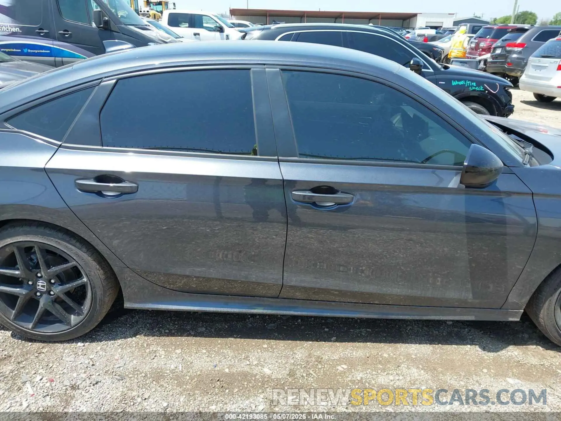 14 Фотография поврежденного автомобиля 2HGFE2F56SH559594 HONDA CIVIC 2025