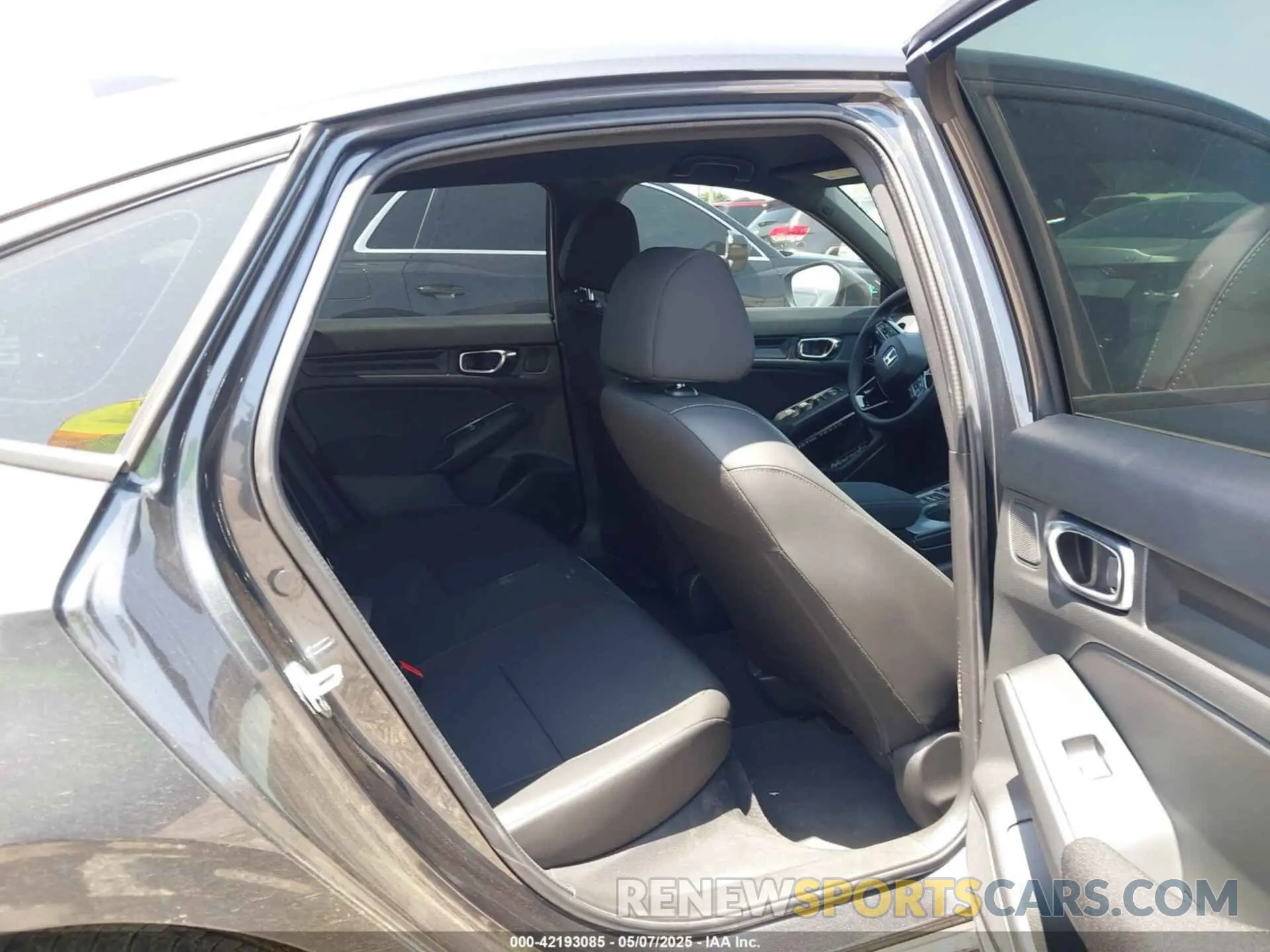 8 Фотография поврежденного автомобиля 2HGFE2F56SH559594 HONDA CIVIC 2025