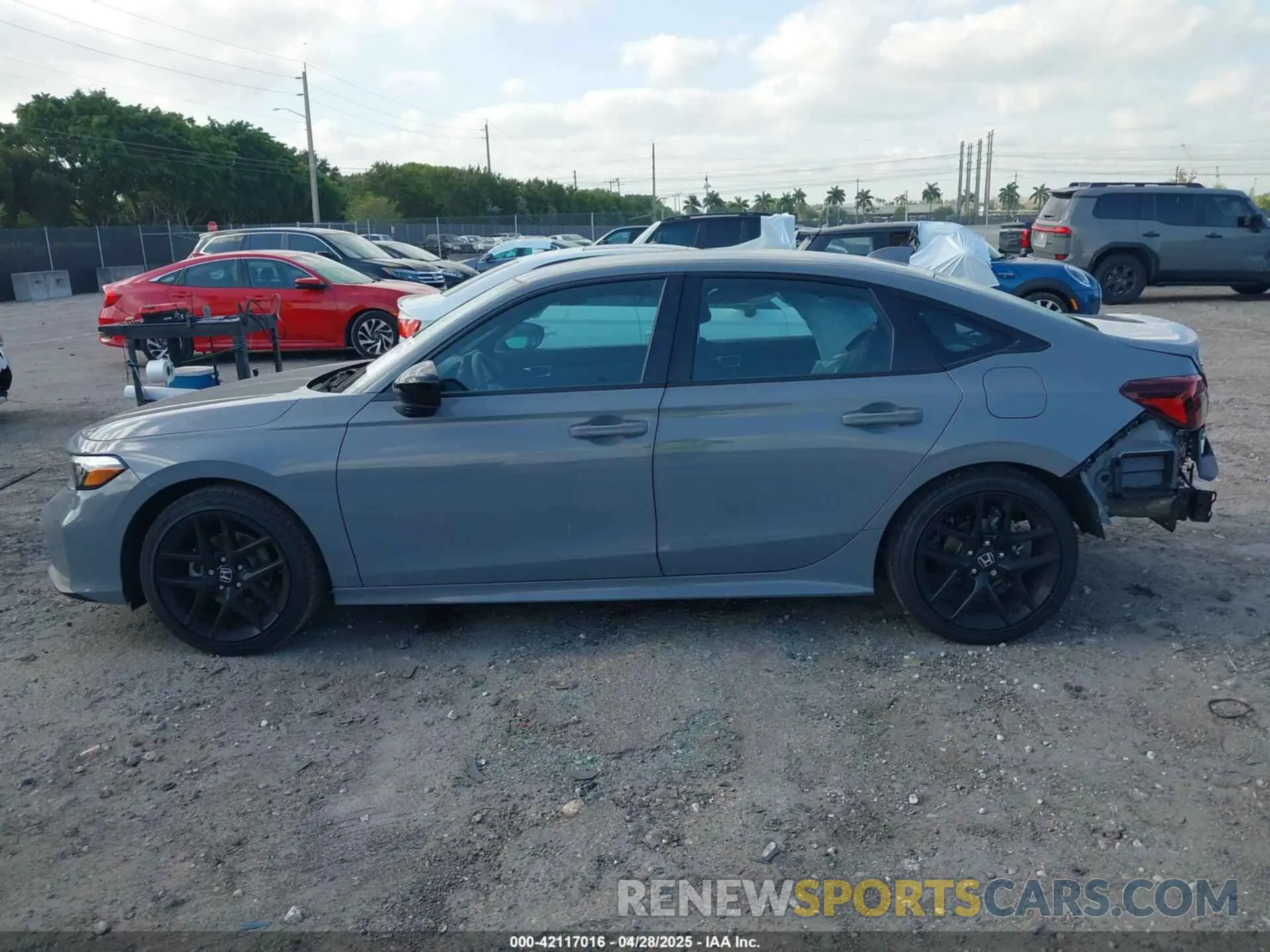 15 Photograph of a damaged car 2HGFE2F56SH569610 HONDA CIVIC 2025