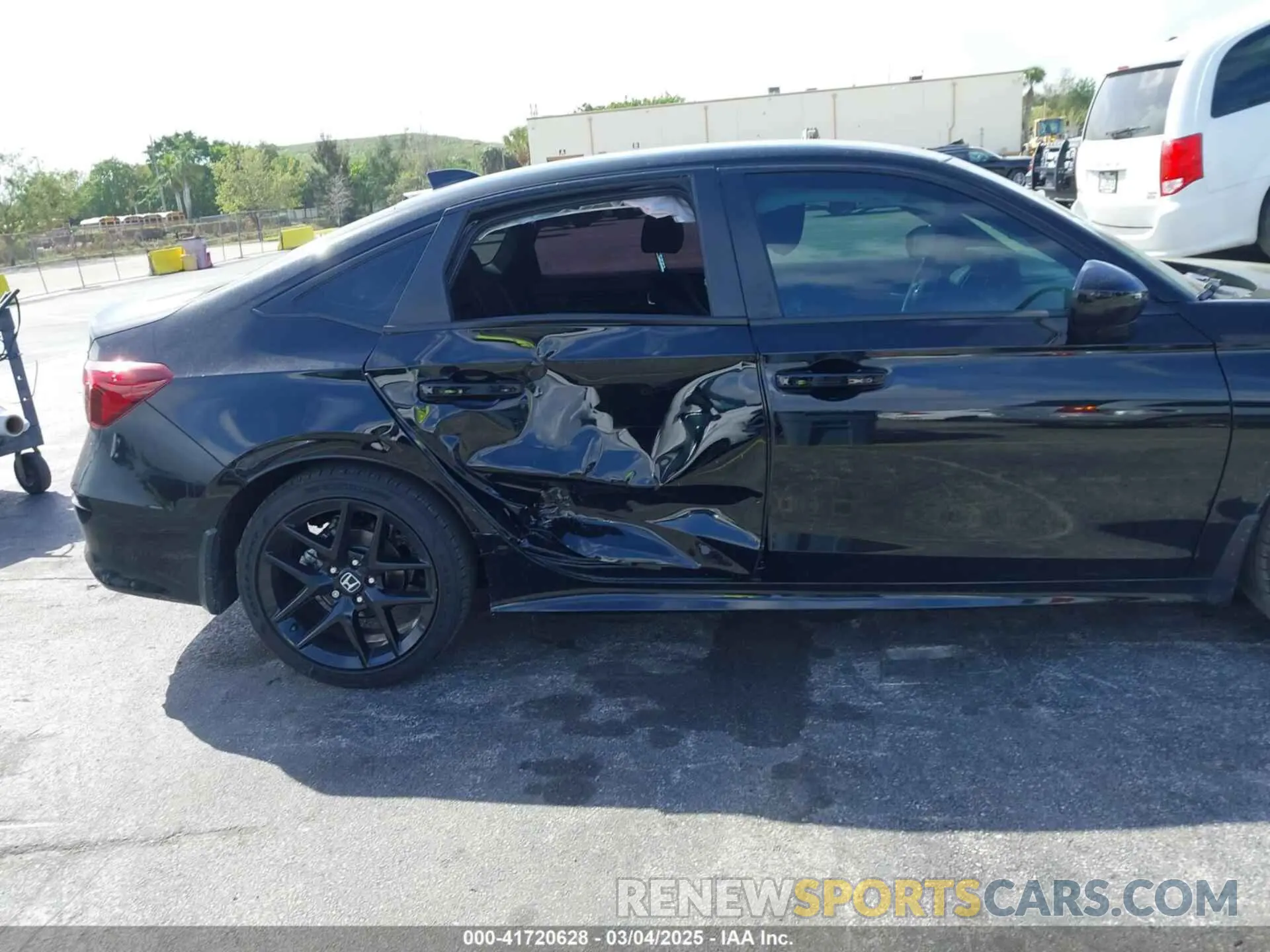 6 Фотография поврежденного автомобиля 2HGFE2F56SH569638 HONDA CIVIC 2025