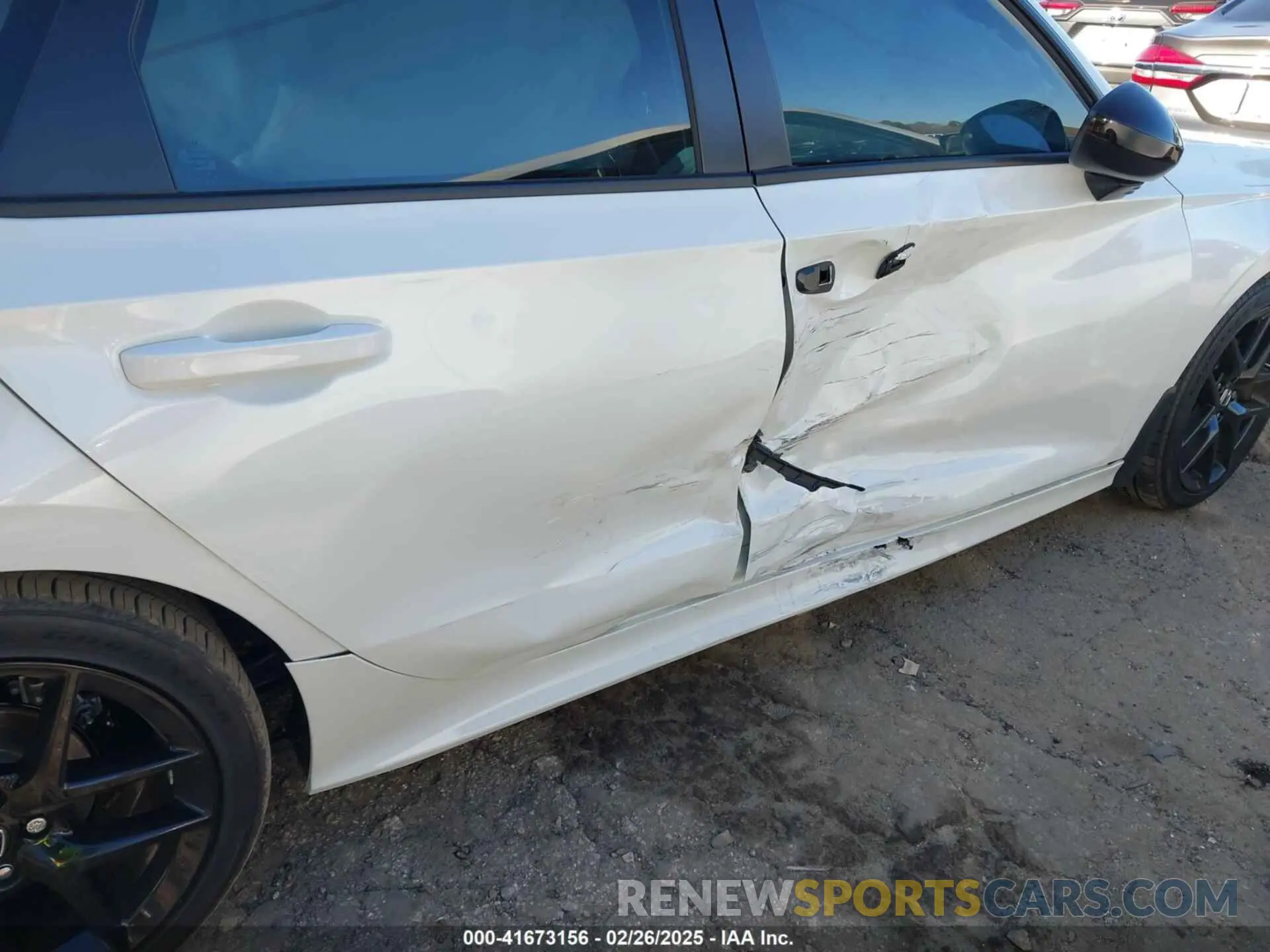 17 Фотография поврежденного автомобиля 2HGFE2F57SH543226 HONDA CIVIC 2025