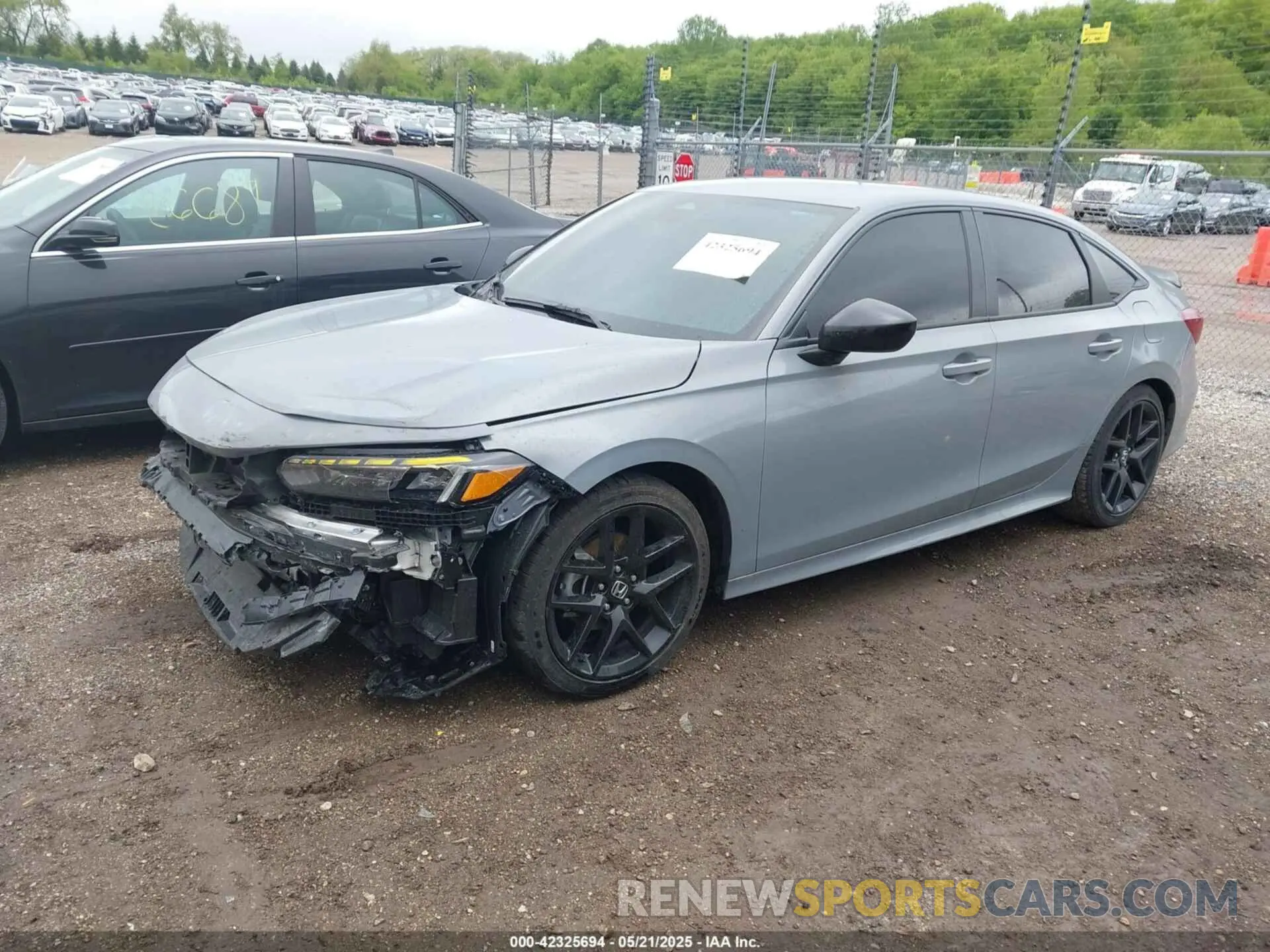 2 Фотография поврежденного автомобиля 2HGFE2F57SH545865 HONDA CIVIC 2025