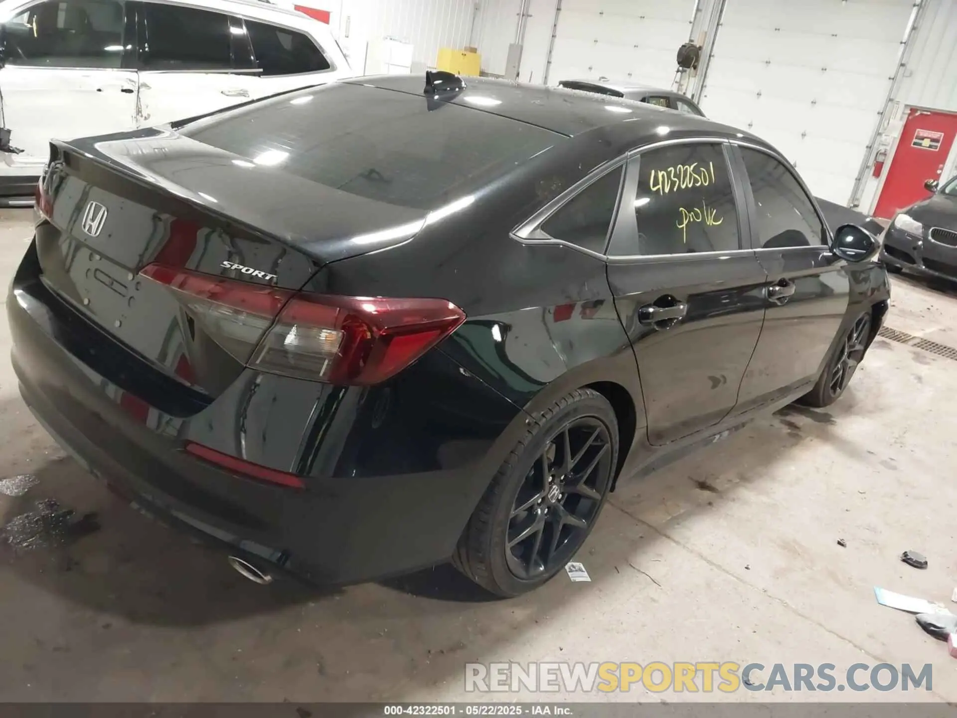 4 Фотография поврежденного автомобиля 2HGFE2F57SH551598 HONDA CIVIC 2025