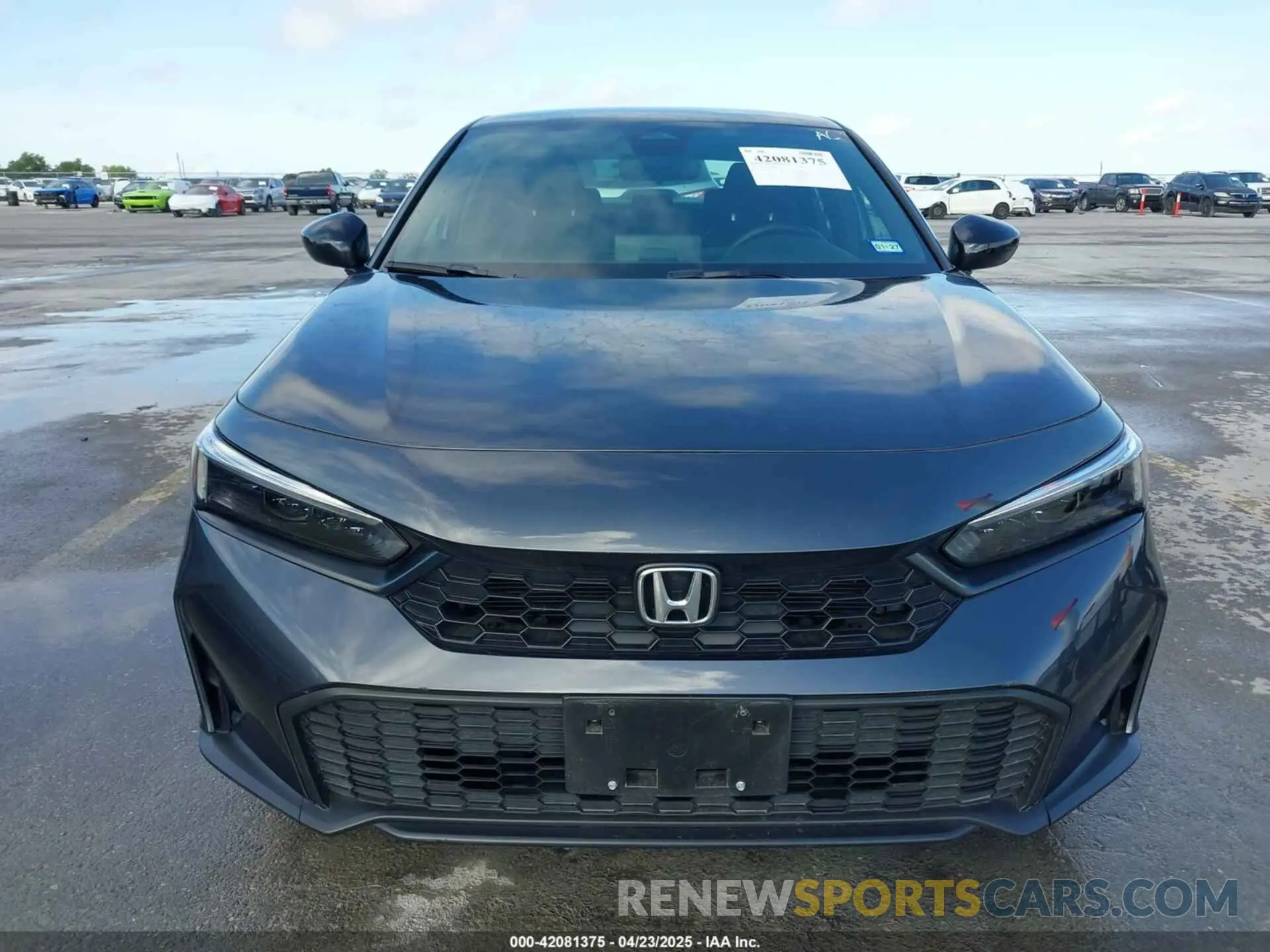 12 Photograph of a damaged car 2HGFE2F58SH556809 HONDA CIVIC 2025