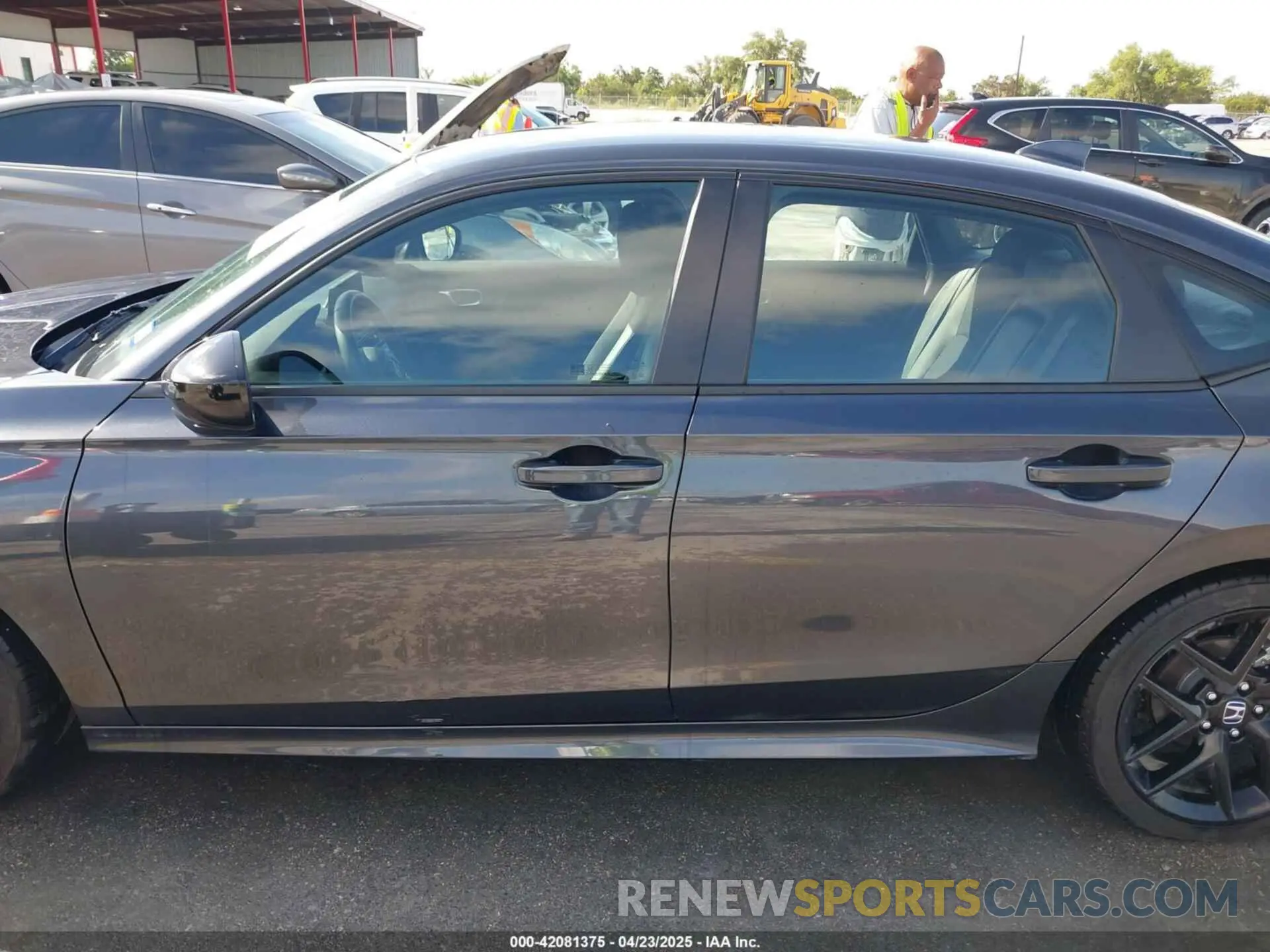 14 Photograph of a damaged car 2HGFE2F58SH556809 HONDA CIVIC 2025