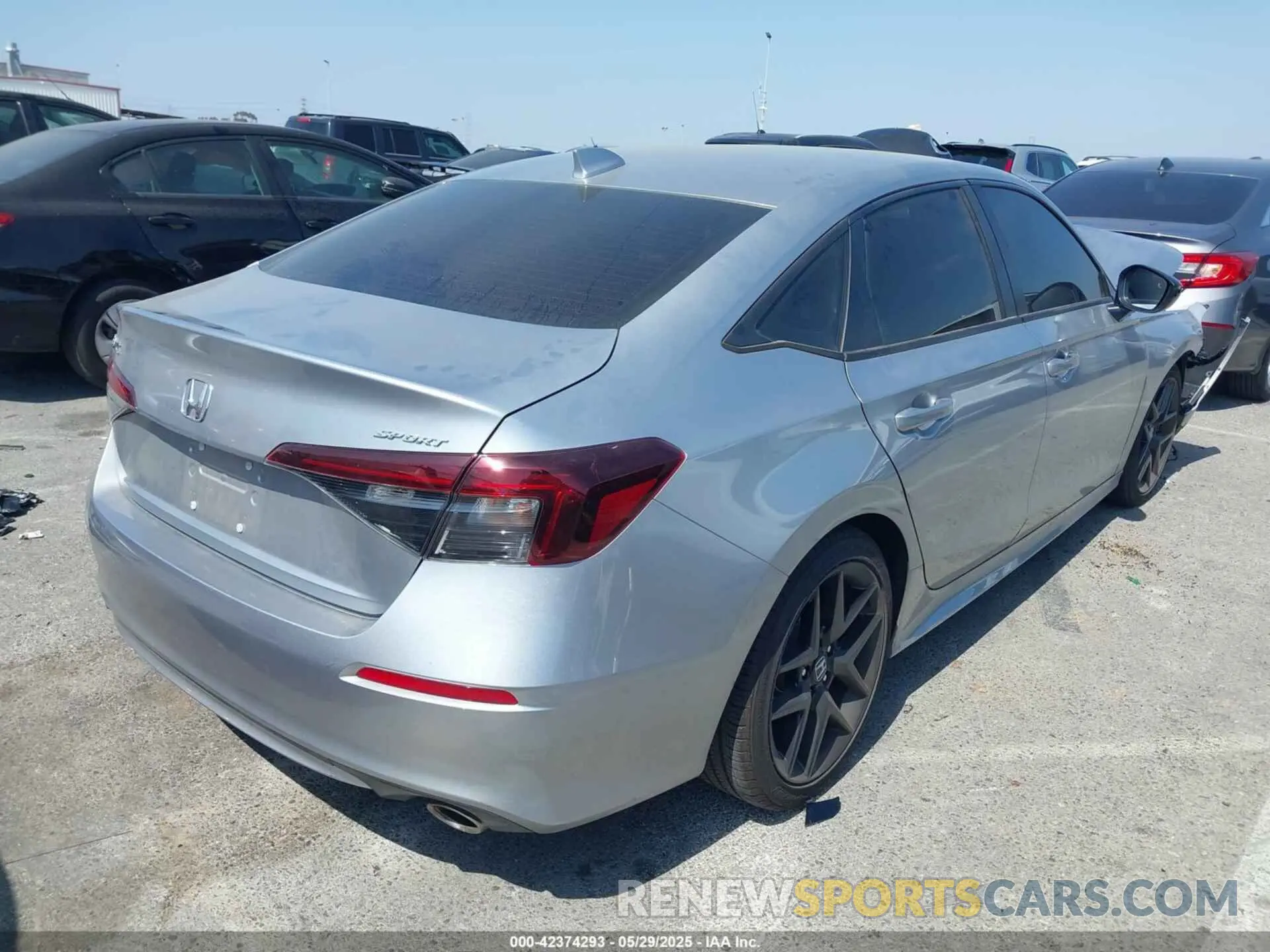 4 Фотография поврежденного автомобиля 2HGFE2F58SH583282 HONDA CIVIC 2025
