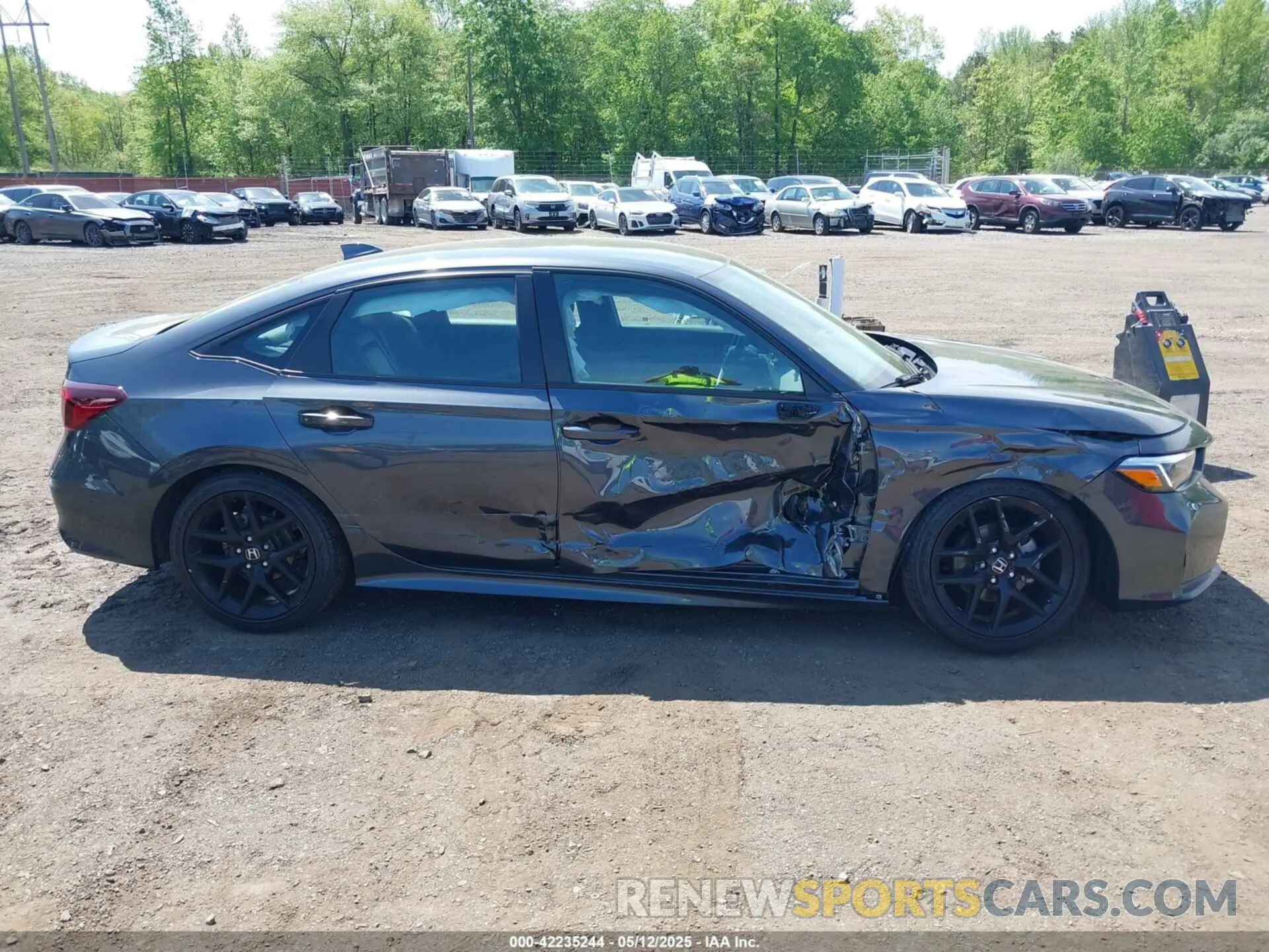 13 Photograph of a damaged car 2HGFE2F59SH520756 HONDA CIVIC 2025