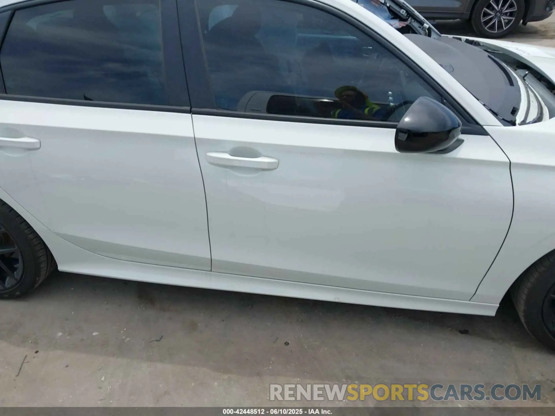14 Photograph of a damaged car 2HGFE2F5XSH532141 HONDA CIVIC 2025
