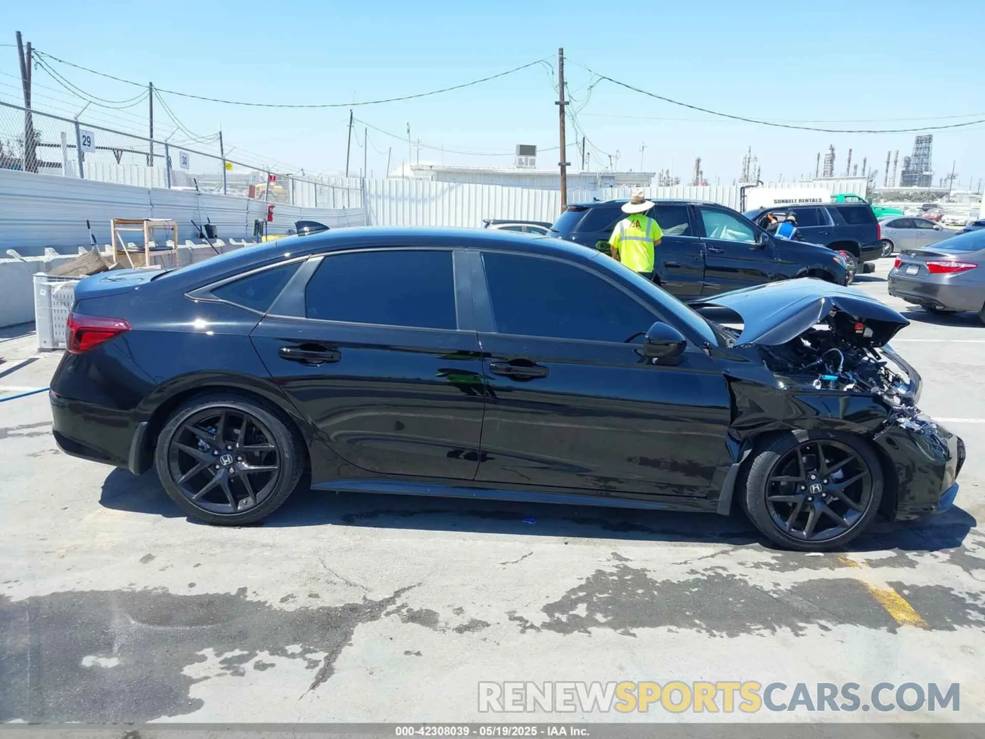 13 Photograph of a damaged car 2HGFE2F5XSH538926 HONDA CIVIC 2025