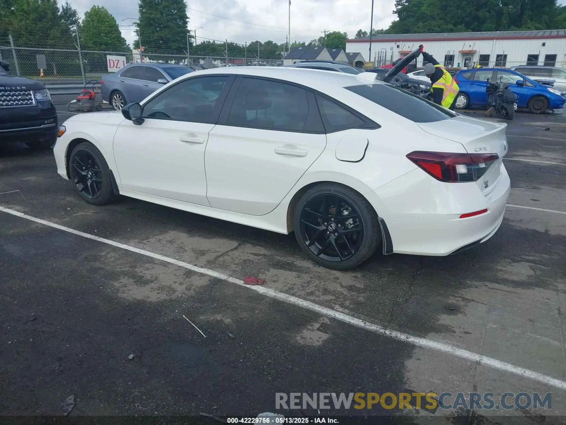 3 Фотография поврежденного автомобиля 2HGFE2F5XSH543480 HONDA CIVIC 2025