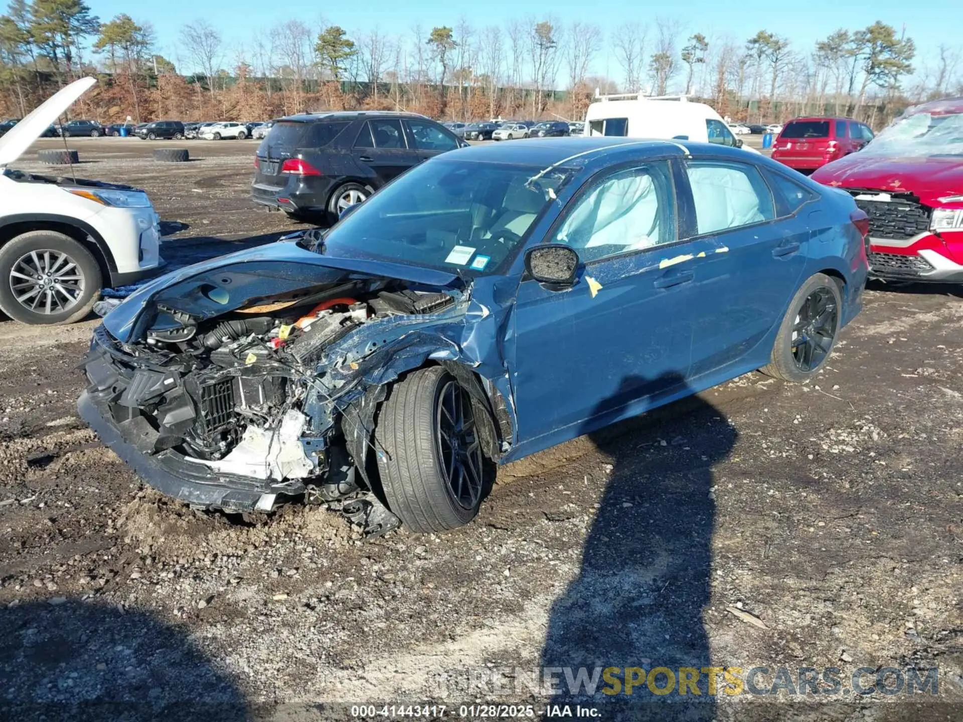 2 Фотография поврежденного автомобиля 2HGFE4F86SH320181 HONDA CIVIC 2025