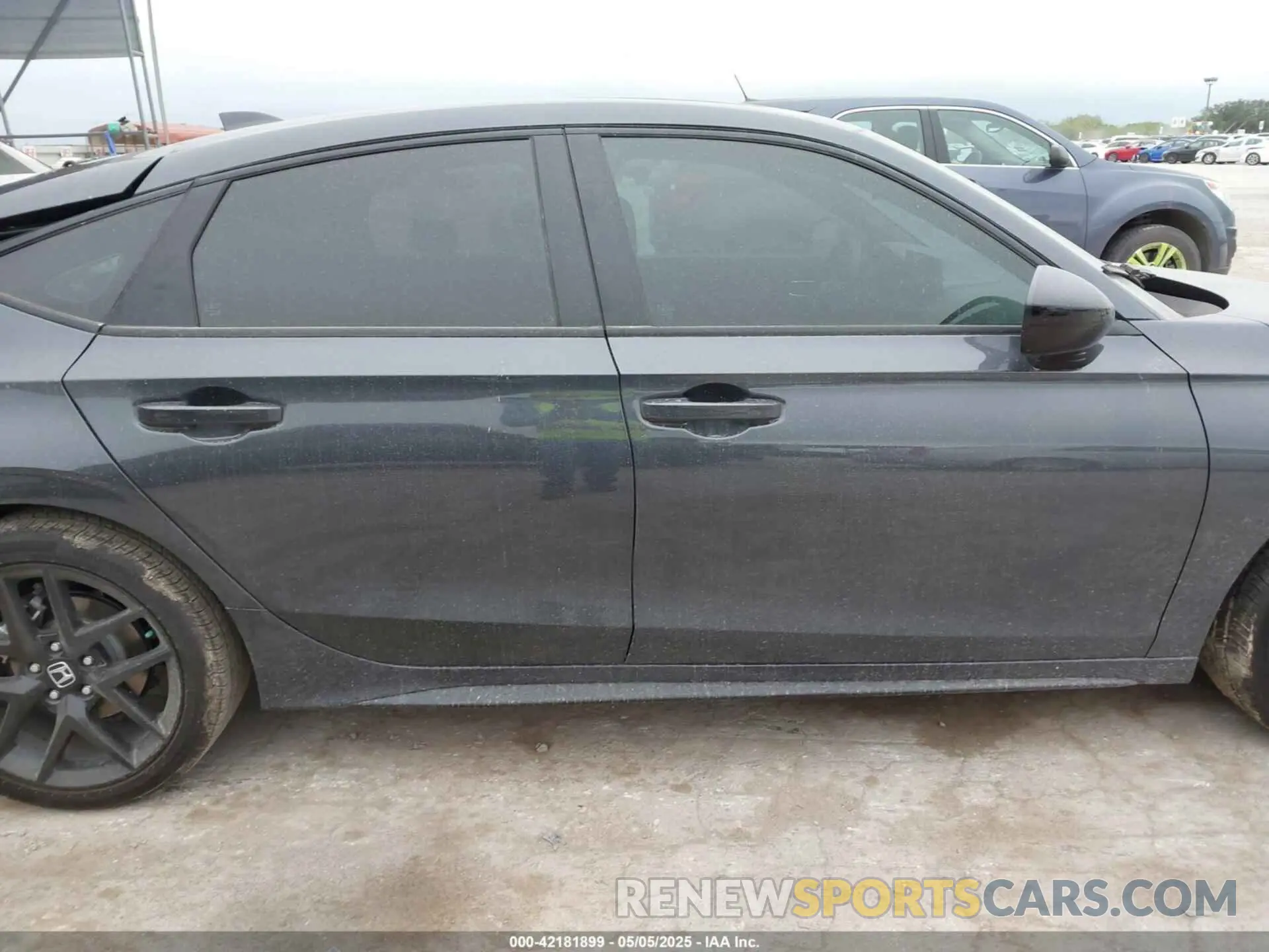 13 Photograph of a damaged car 19XFL4H87SE011901 HONDA CIVIC  HYBRID 2025