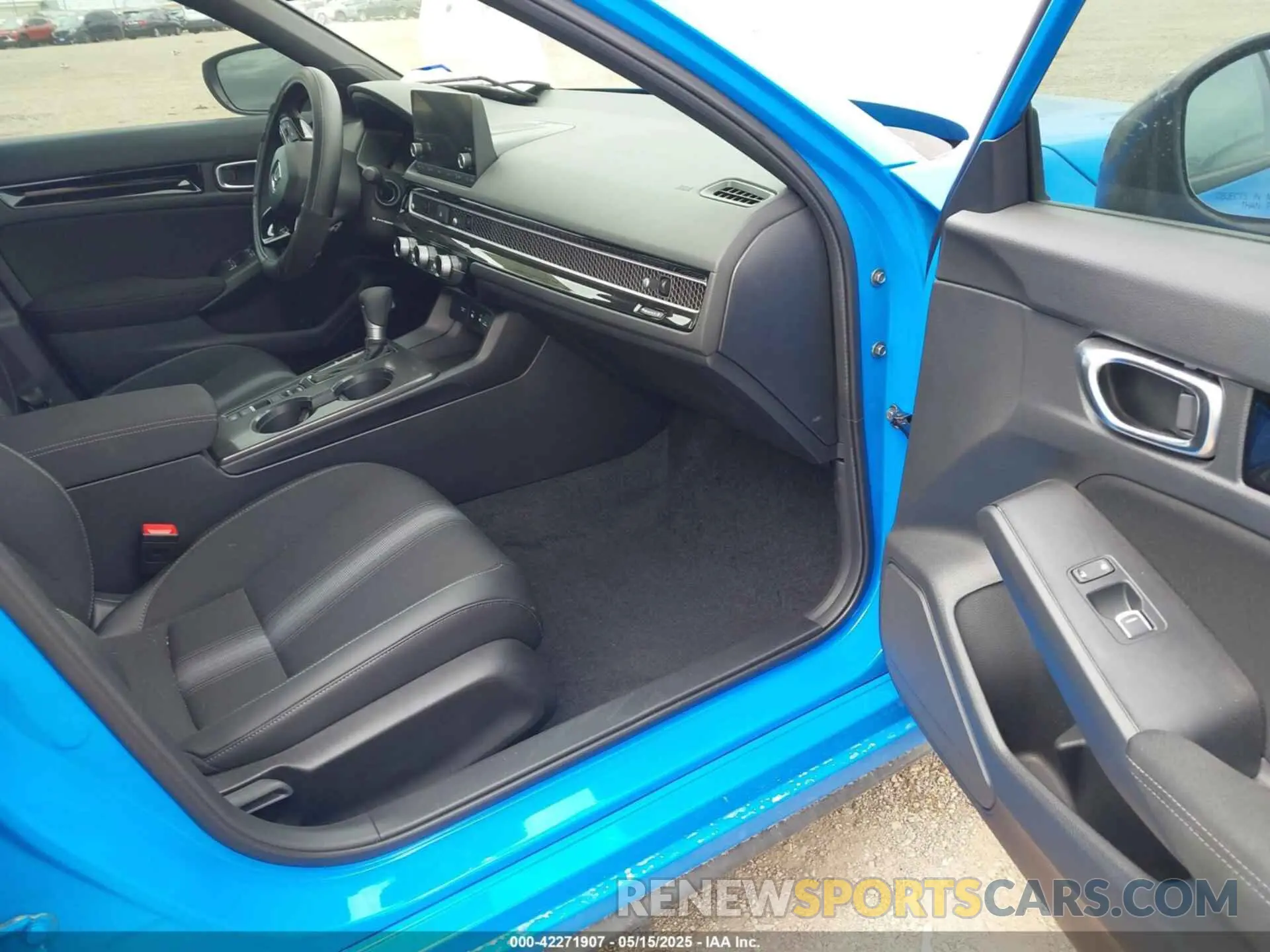 5 Photograph of a damaged car 19XFL4H8XSE013674 HONDA CIVIC HYBRID 2025